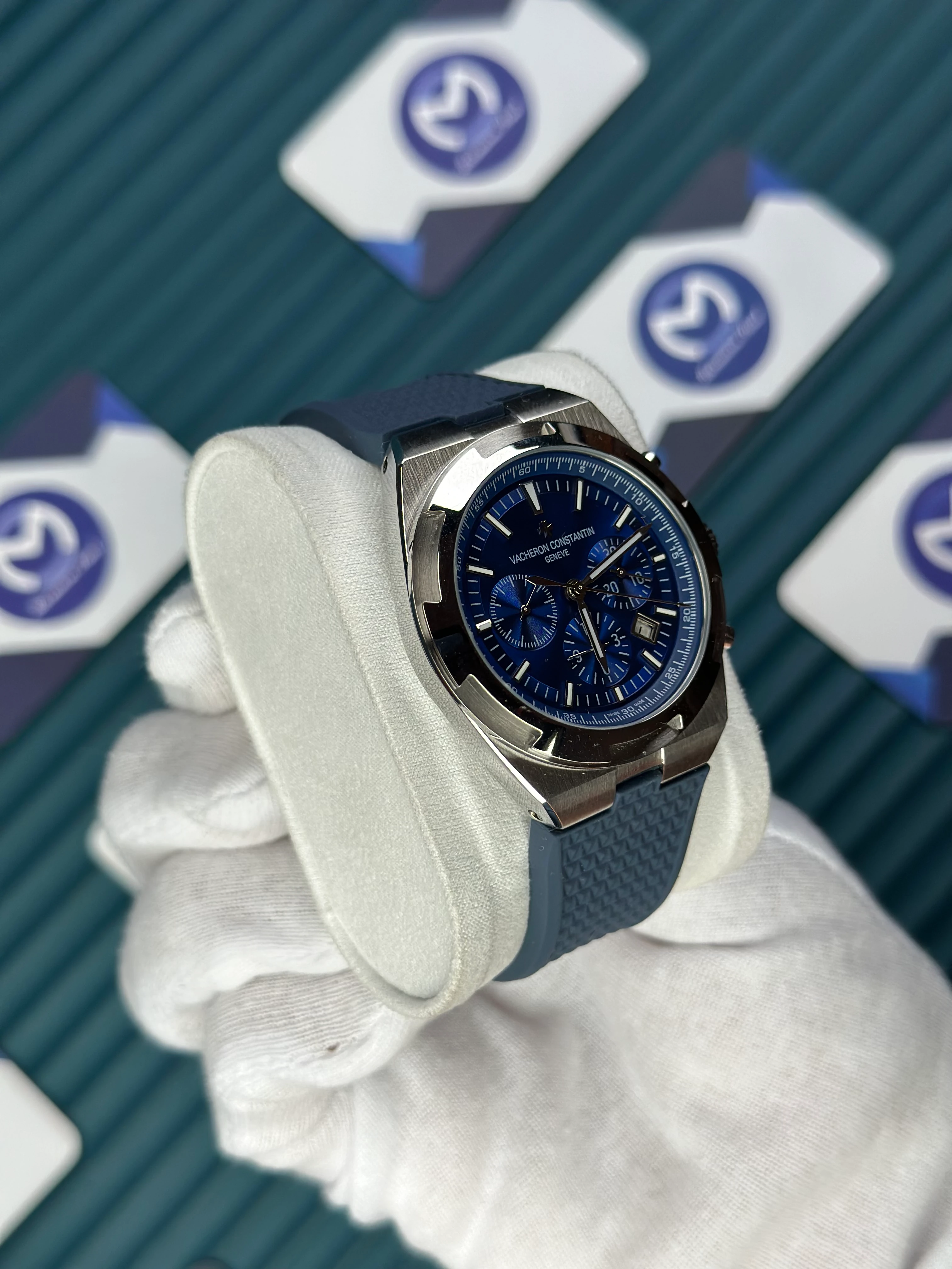VACHERON CONSTANTIN BLUE DIAL SILVER CASE CHRONOGRAPH OVERSEAS NAVY BLUE RUBBER