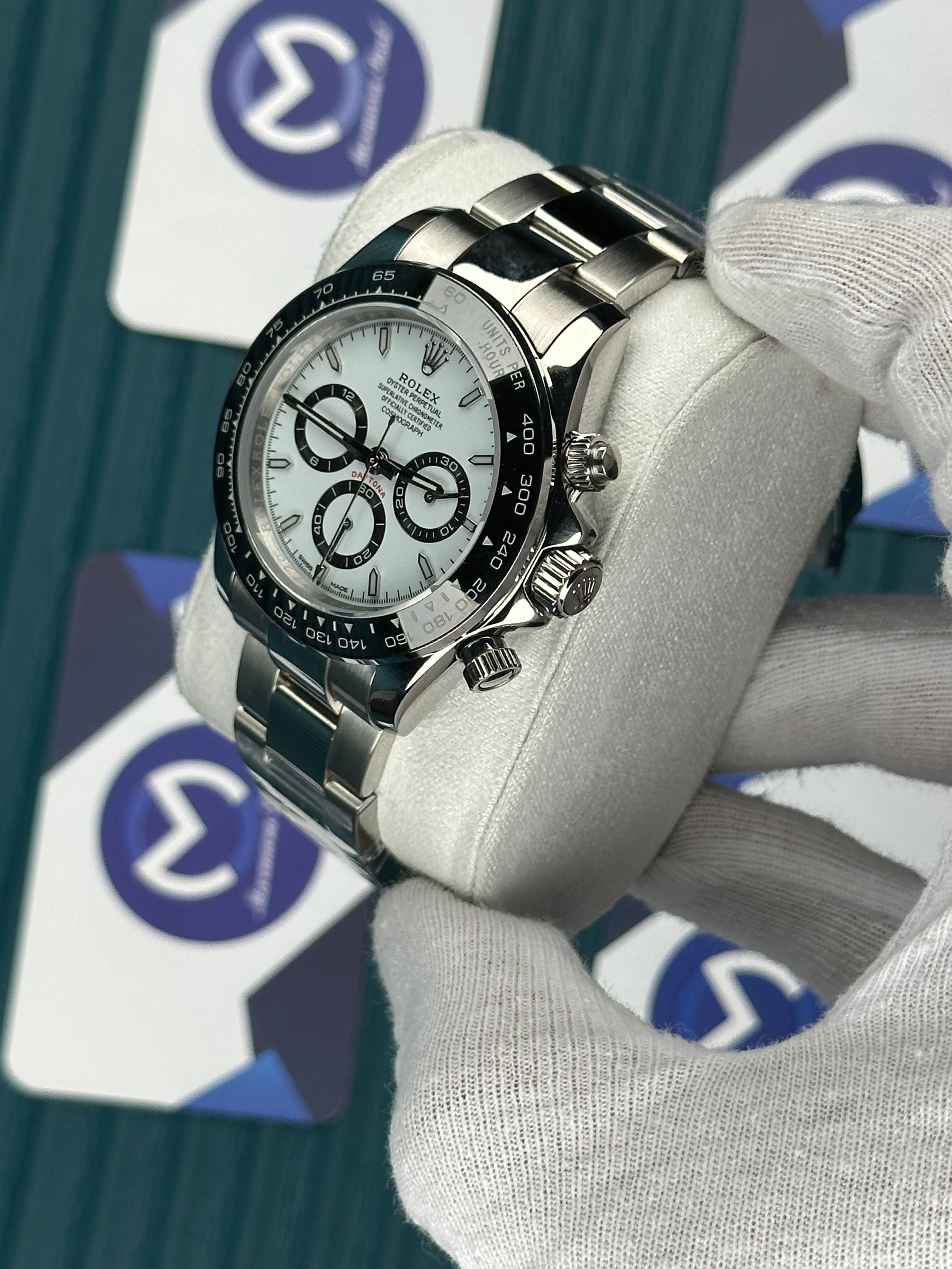 ROLEX DAYTONA WHITE DIAL PANDA SILVER OYSTER