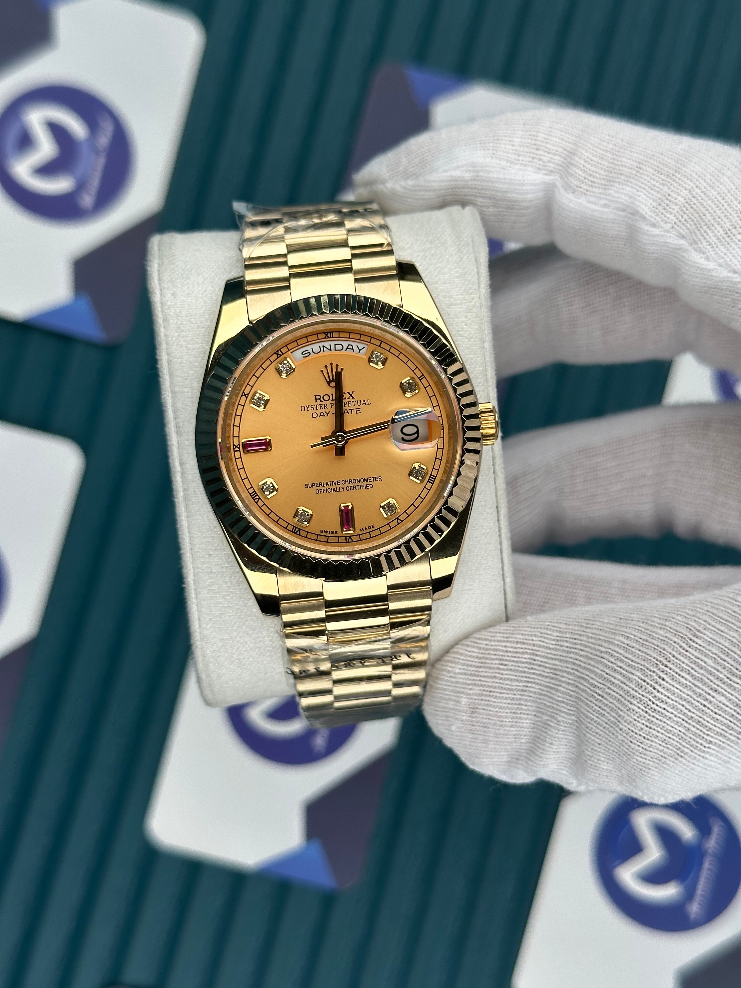 ROLEX DAY-DATE GOLD DIAL DIAMOND INDEX PRESIDENT GOLD