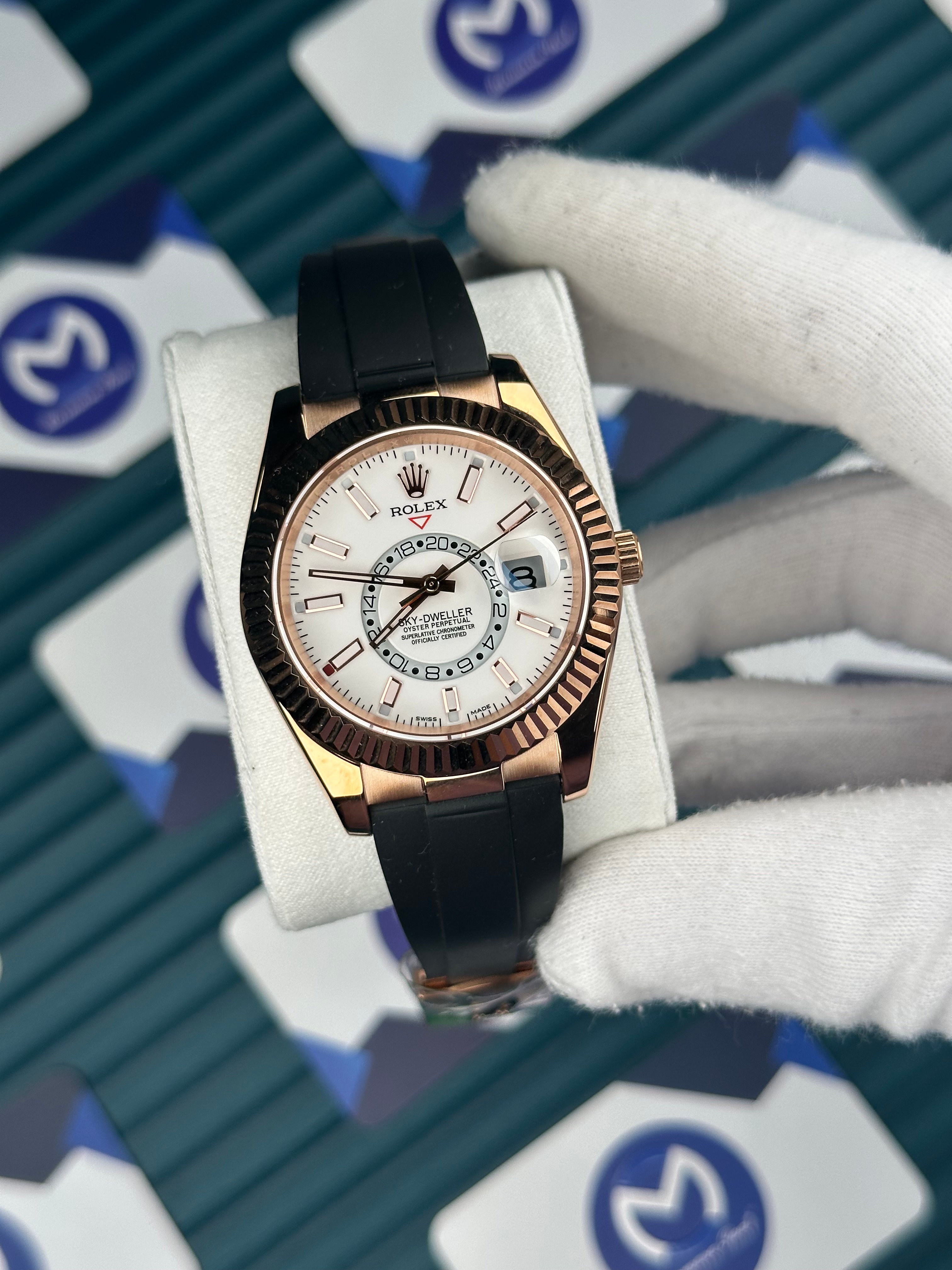 Rolex Sky Dweller Rose Gold Beyaz Kadran Oysterflex