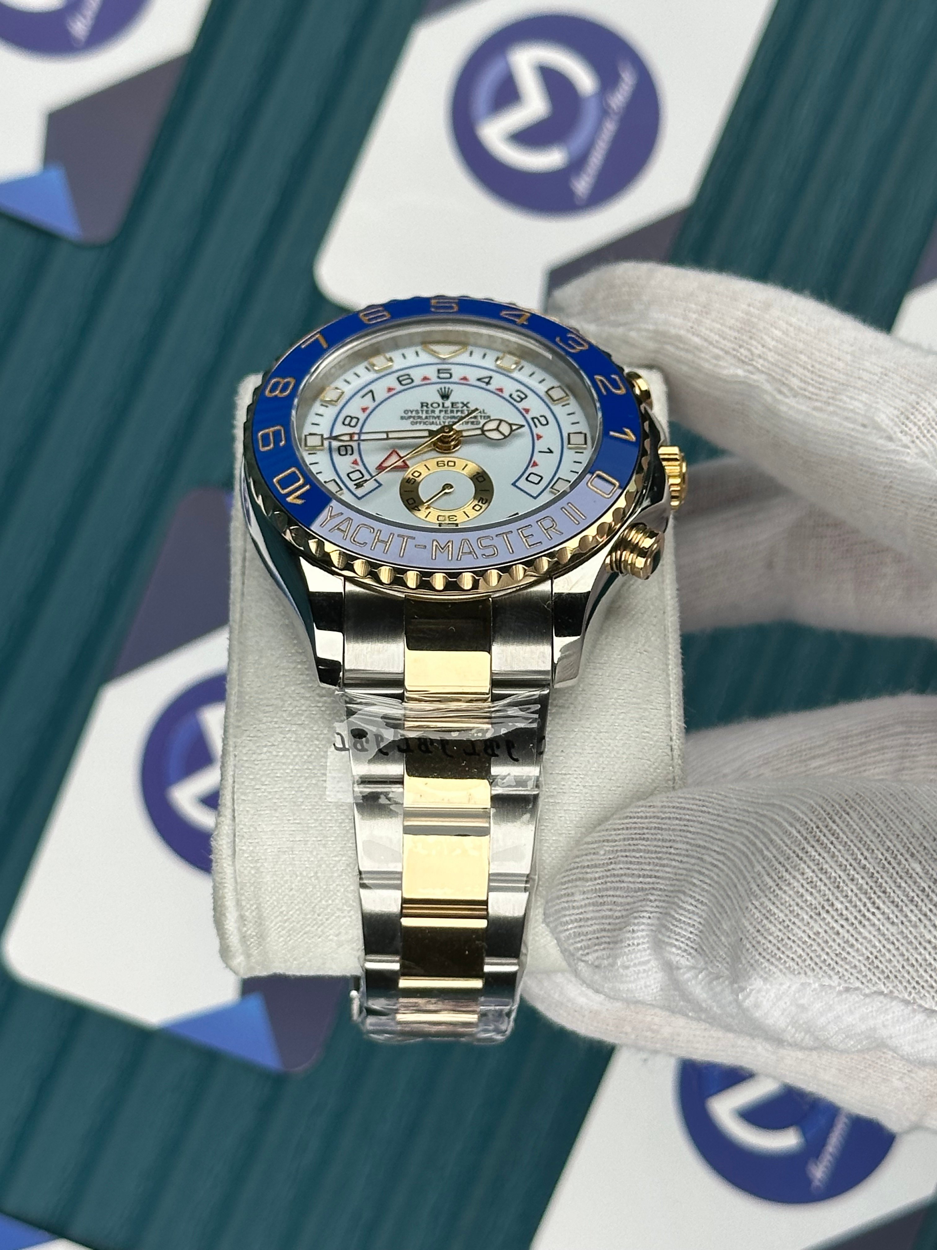 ROLEX YACHT-MASTER WHITE BLUE DIAL GOLD-SILVER OYSTER