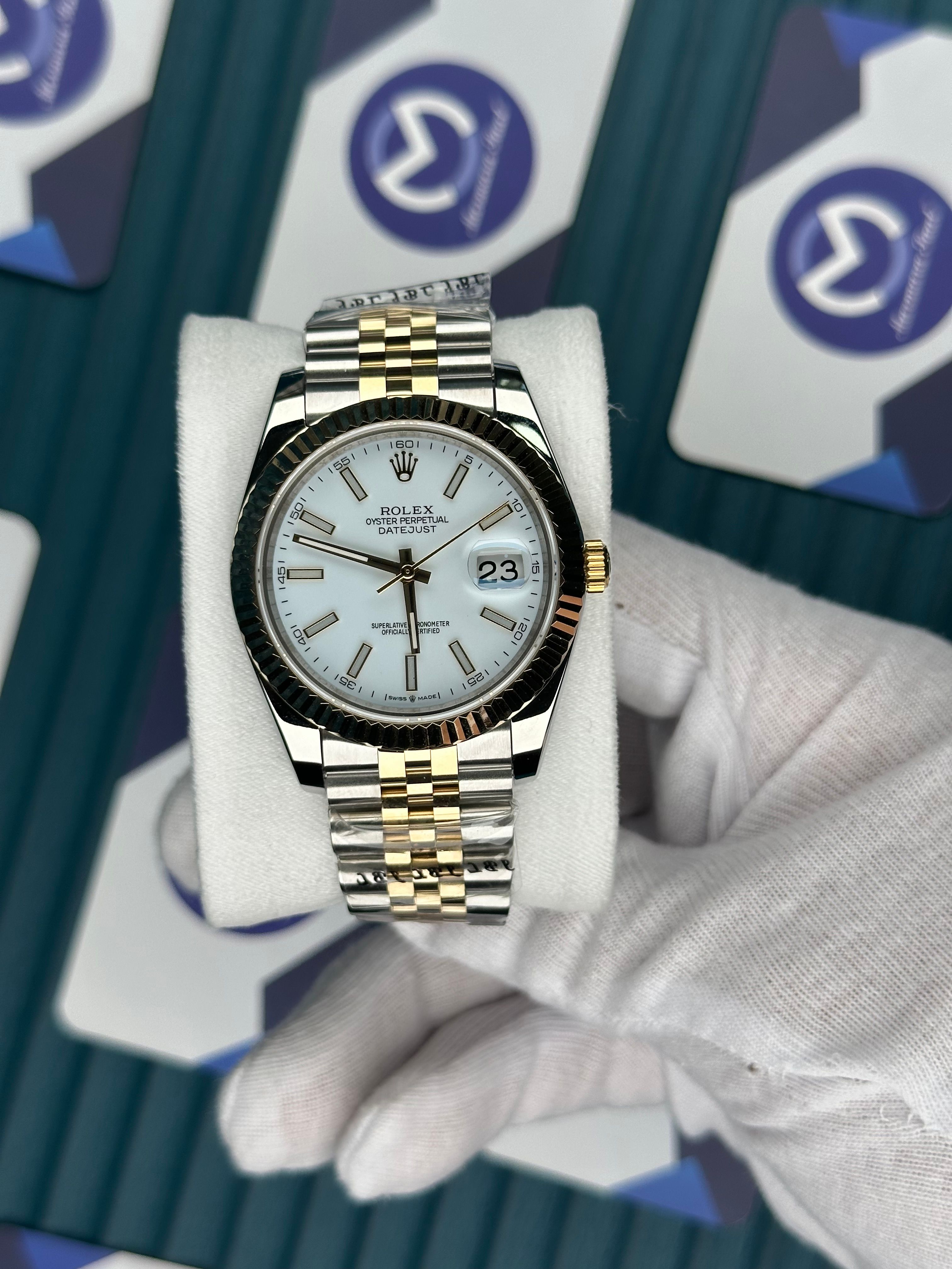 ROLEX DATEJUST WHITE DIAL GOLD-SILVER JUBILE