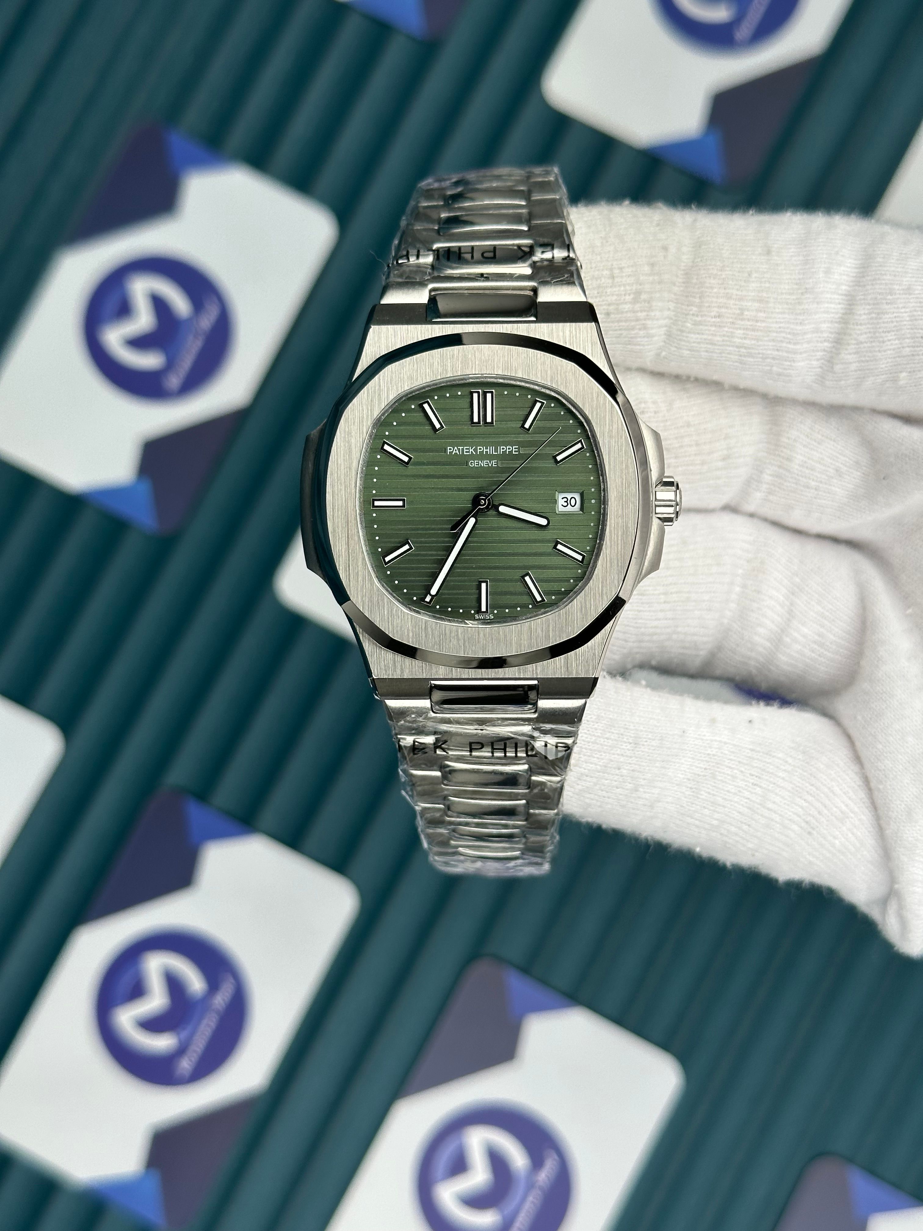 Patek Philippe Haki Yeşil Nautilus