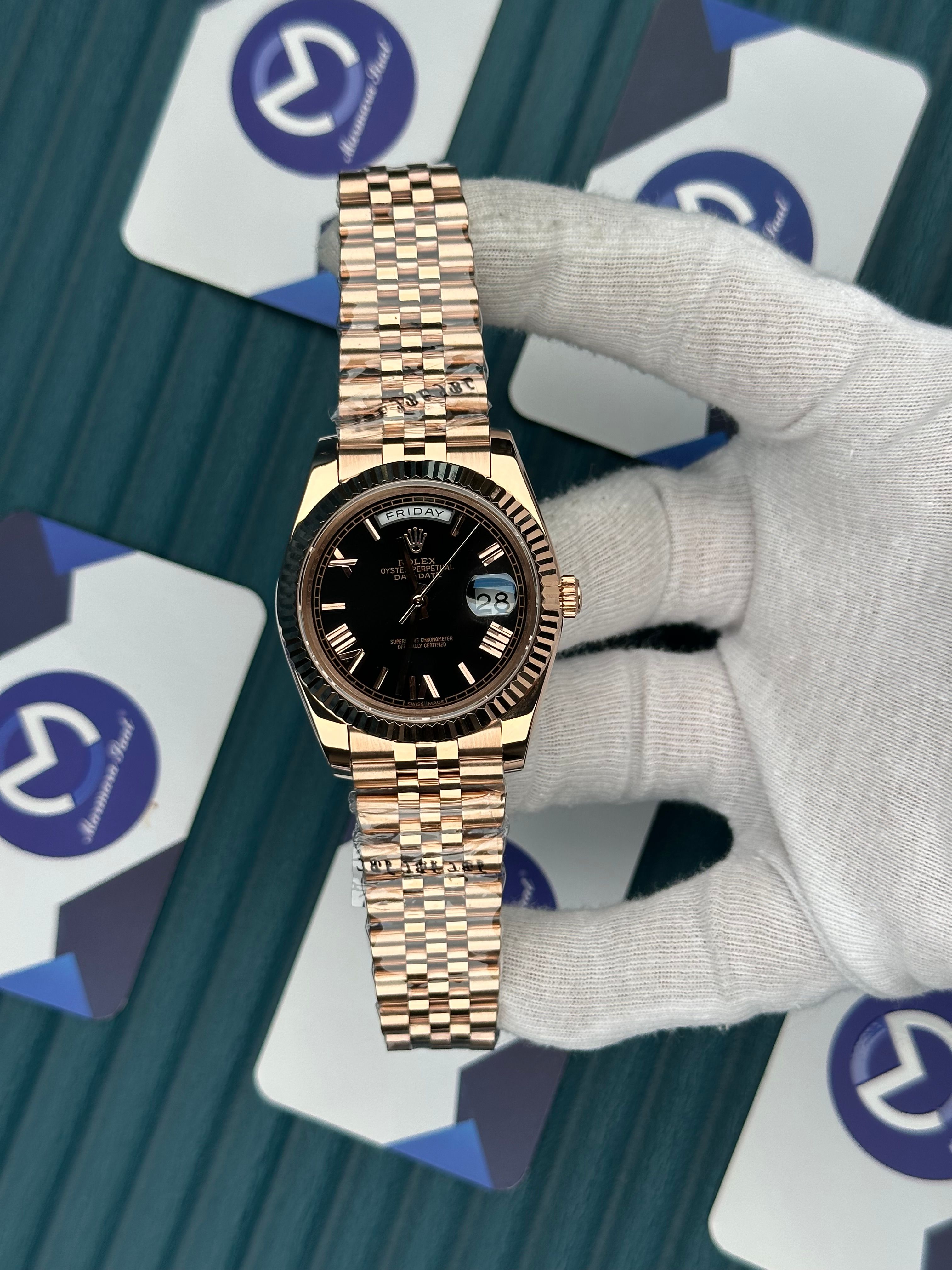 ROLEX DAY-DATE CHOCOLATE DIAL ROMA INDEX ROSE JUBILE