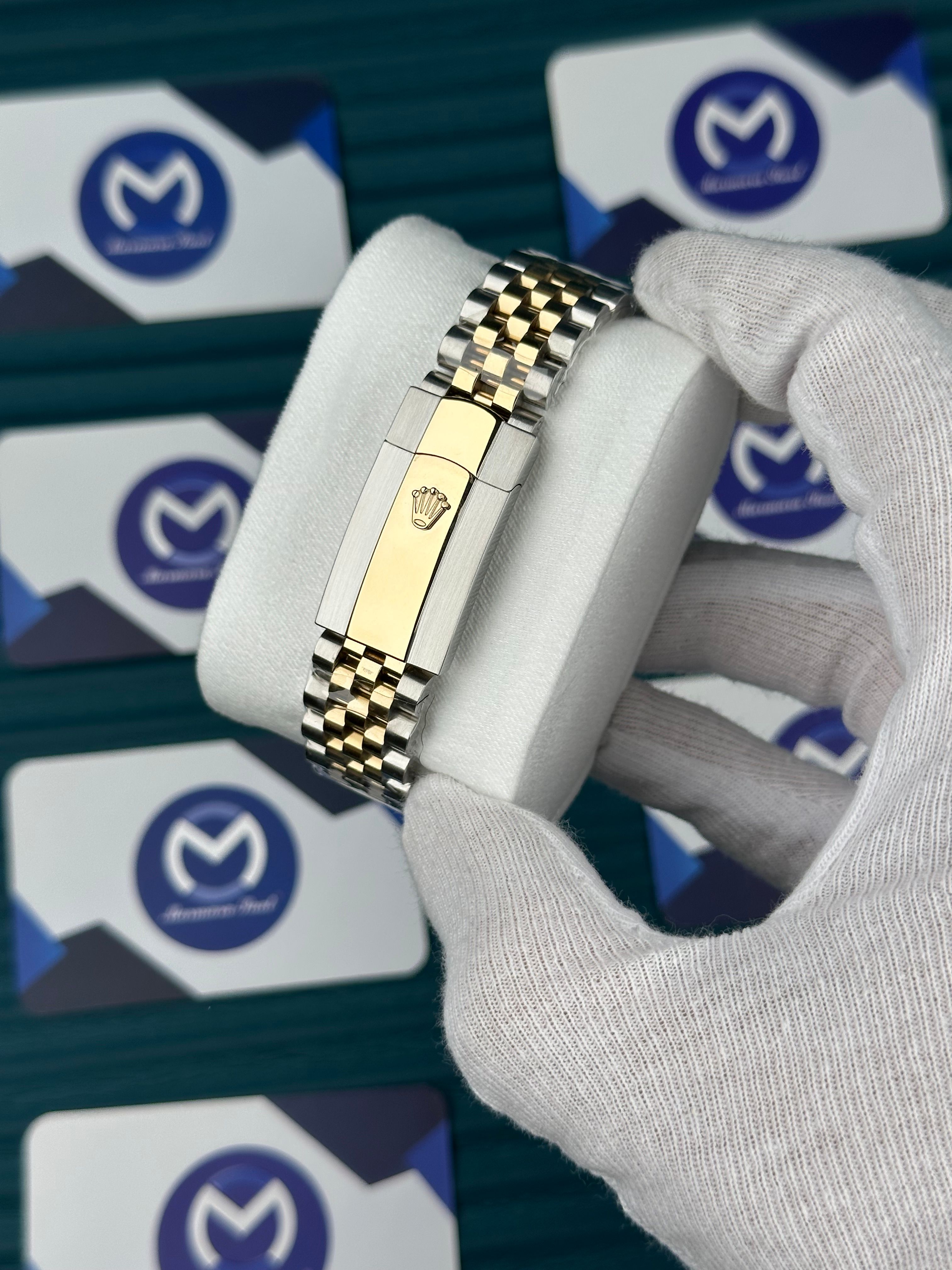 ROLEX DAY-DATE WHITE DIAL GOLD ROMA INDEX GOLD-SILVER JUBILE