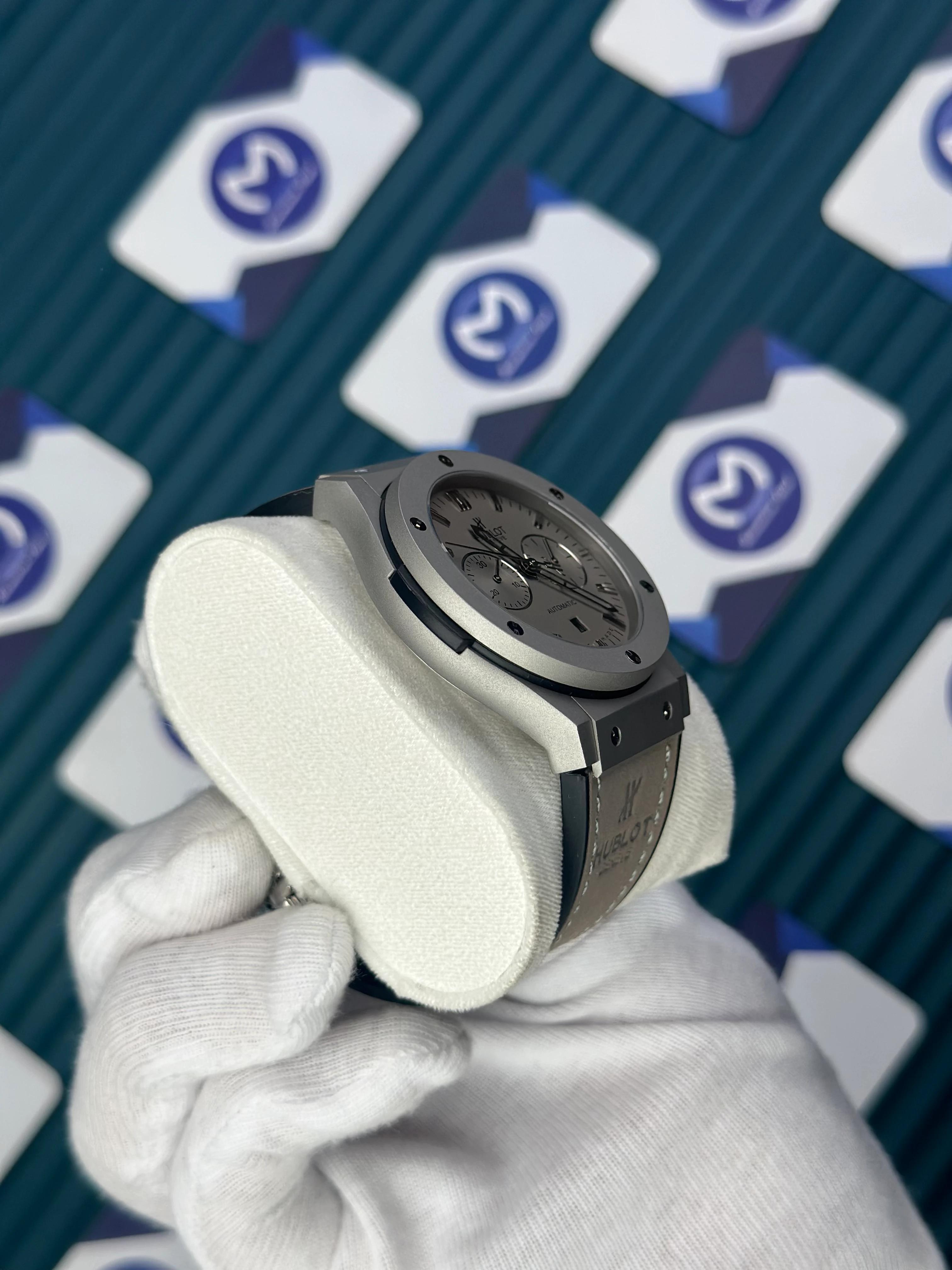 HUBLOT AUTOMATIC VENDOME CREAM CHRONOGRAPH LEATHER 