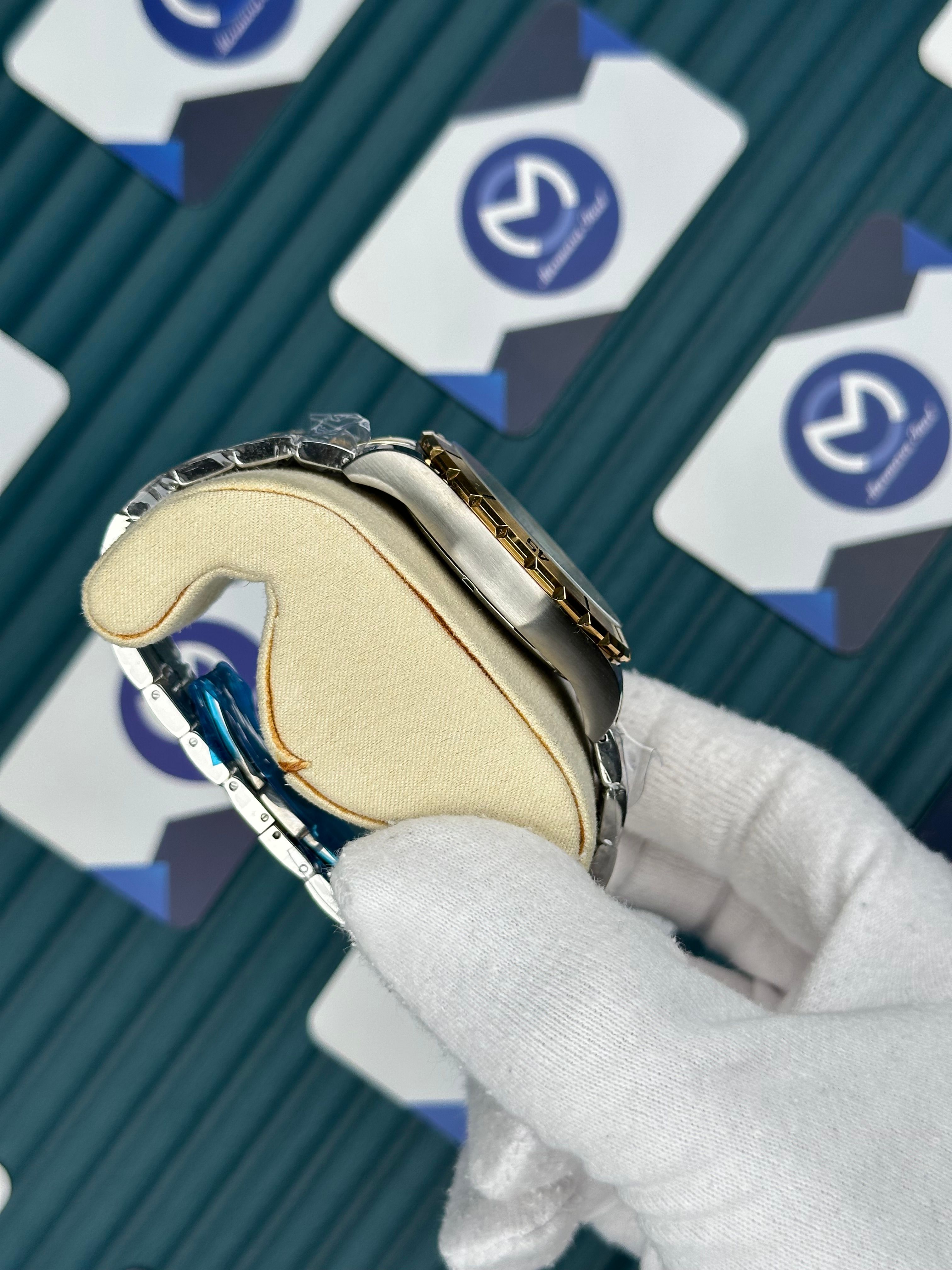 Versace Gold-Silver Oyster Beyaz Kadran