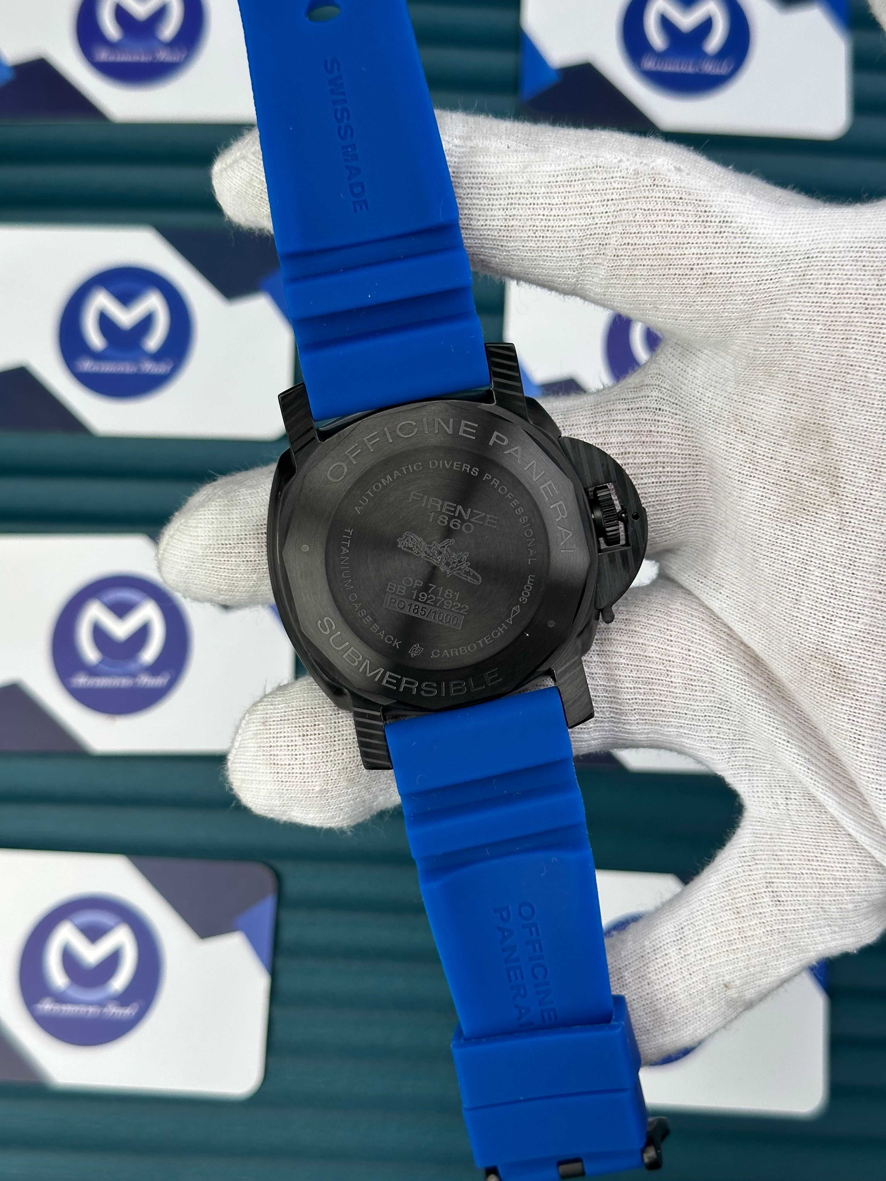 PANERAI SUBMERSIBLE CARBOTECH BLUE DIAL BLUE RUBBER CORD