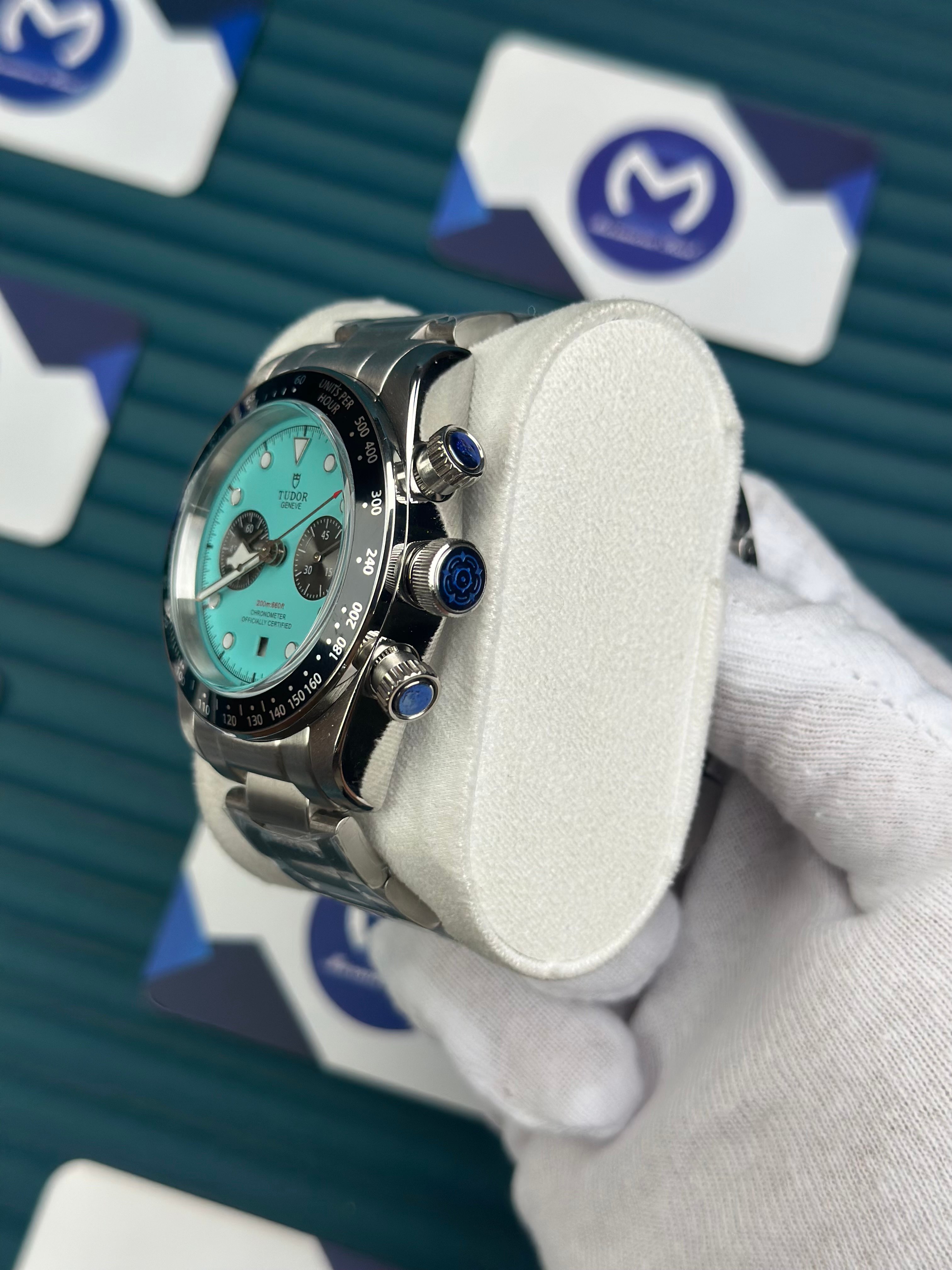TUDOR BLACK BAY CHRONO FLAMINGO BLUE SILVER OYSTER
