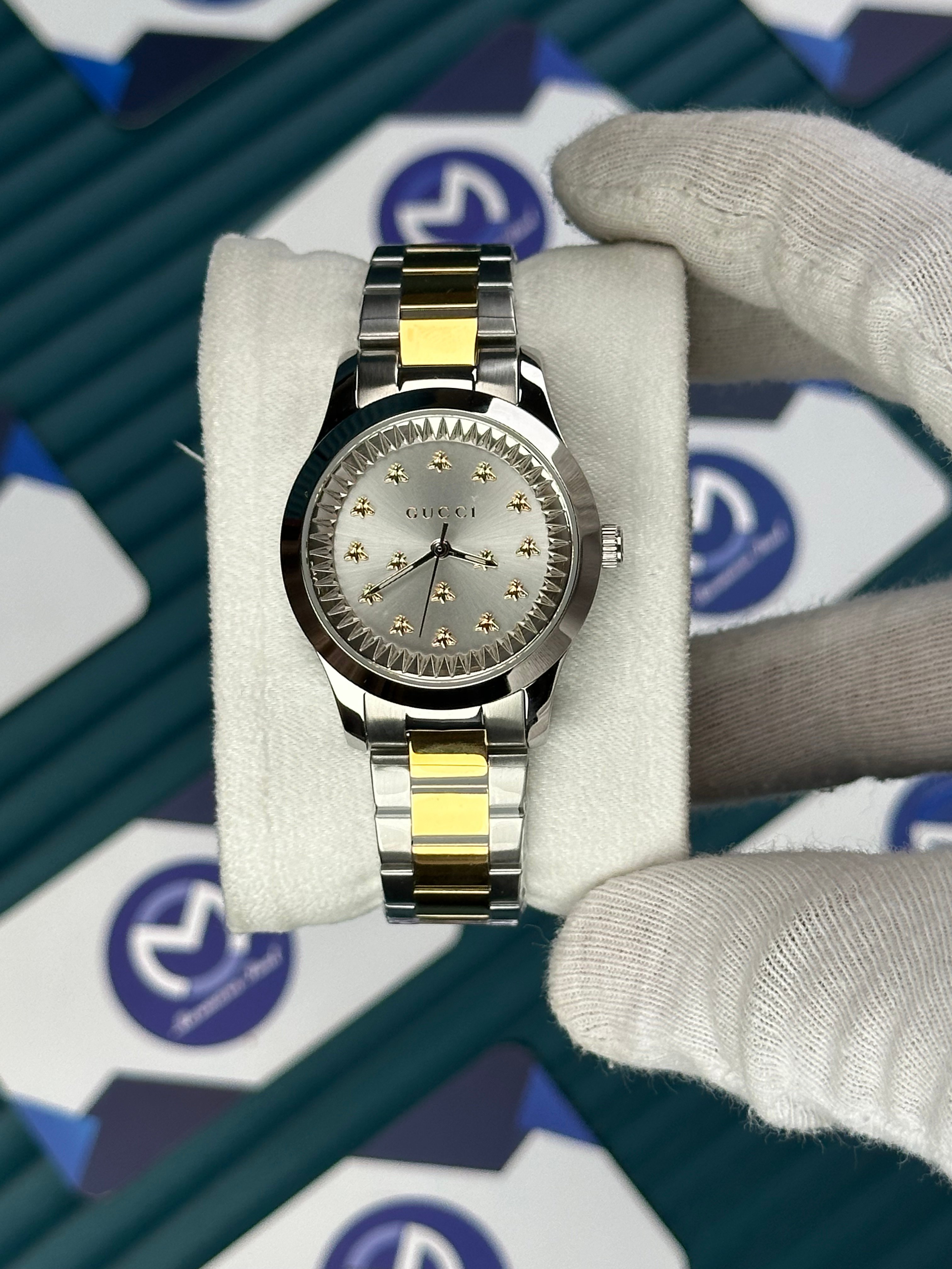 GUCCI WOMAN WHITE DIAL BUTTERFLY MOTIF GOLD-SILVER