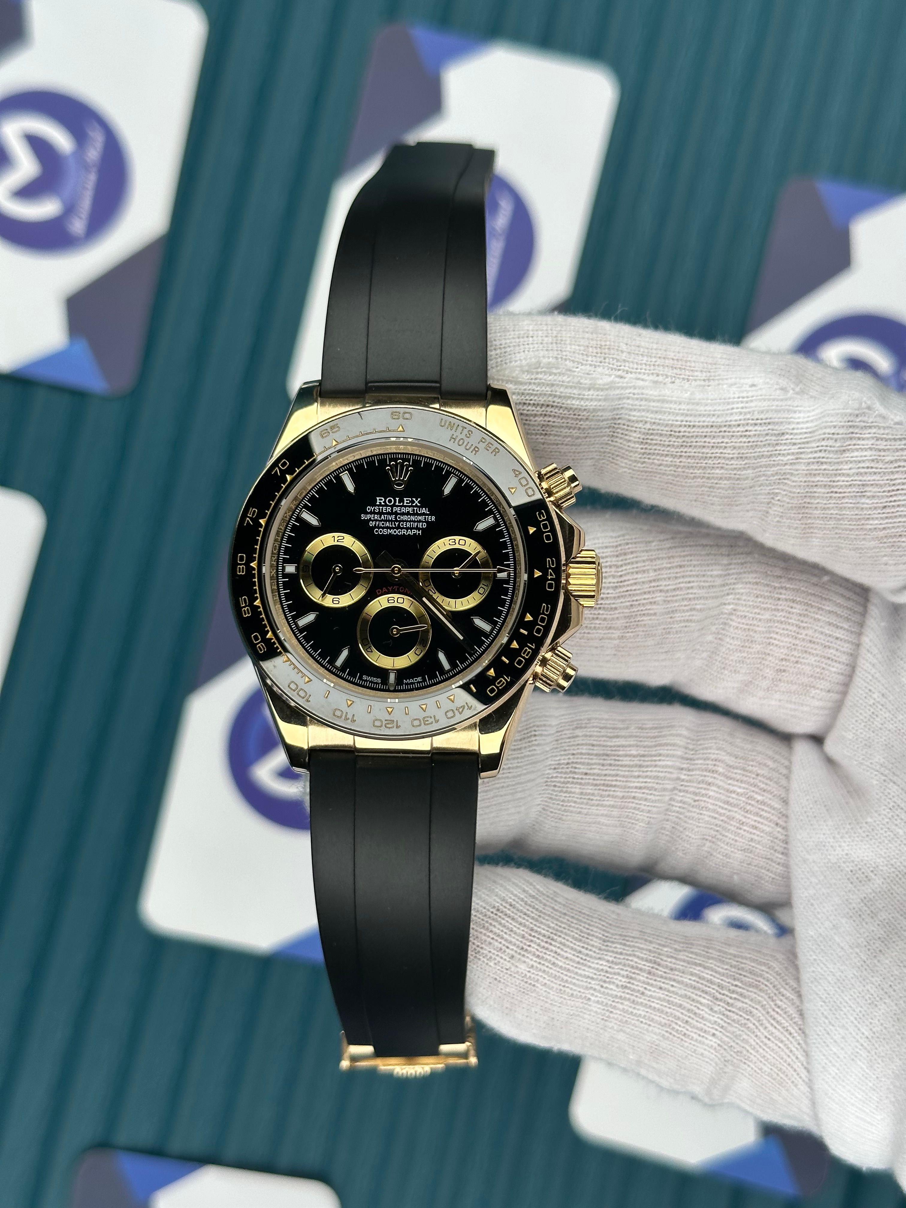 ROLEX DAYTONA BLACK DIAL GOLD CASE OYSTERFLEX