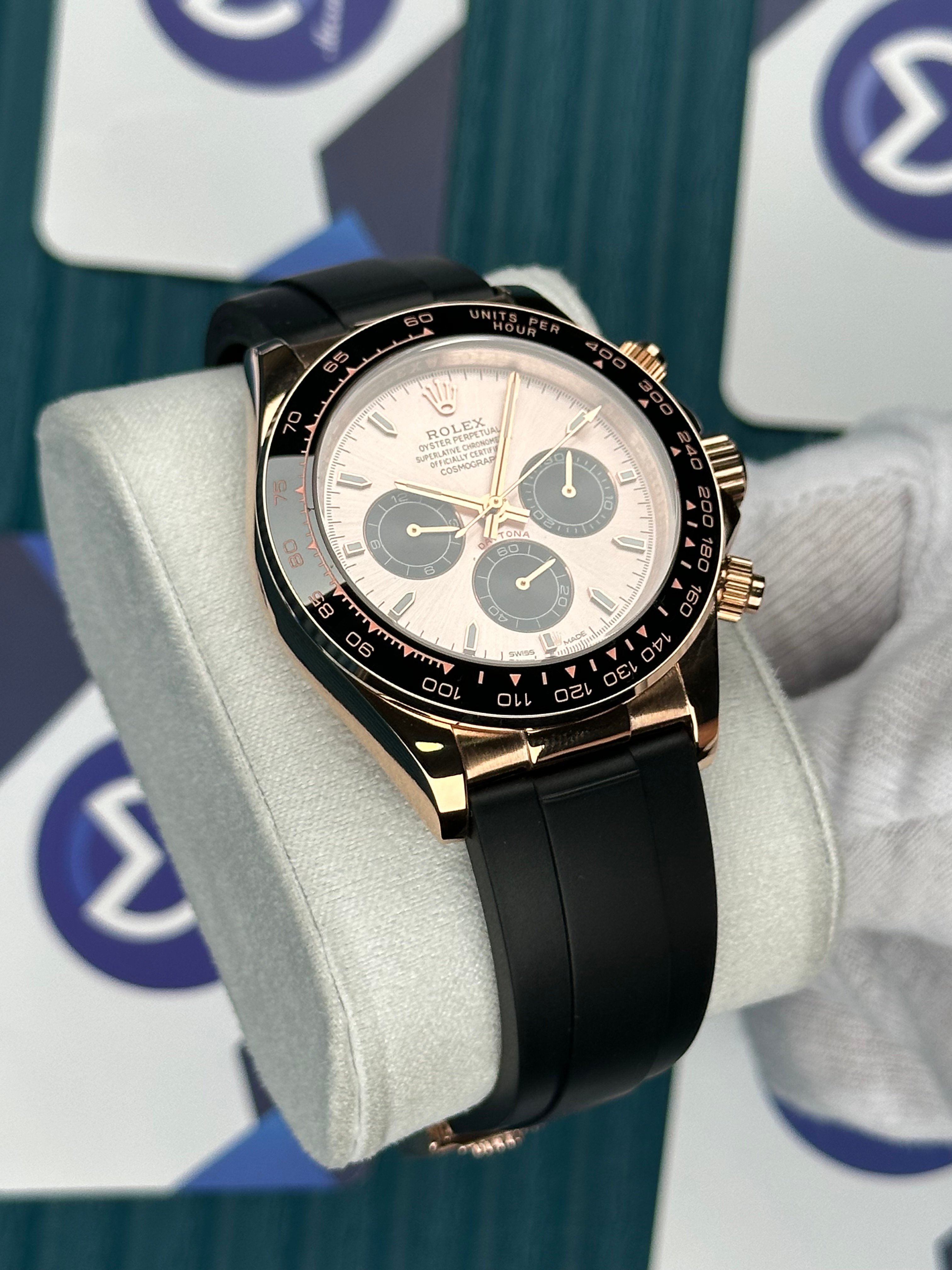 ROLEX DAYTONA ROSE DIAL ROSE CASE OYSTERFLEX