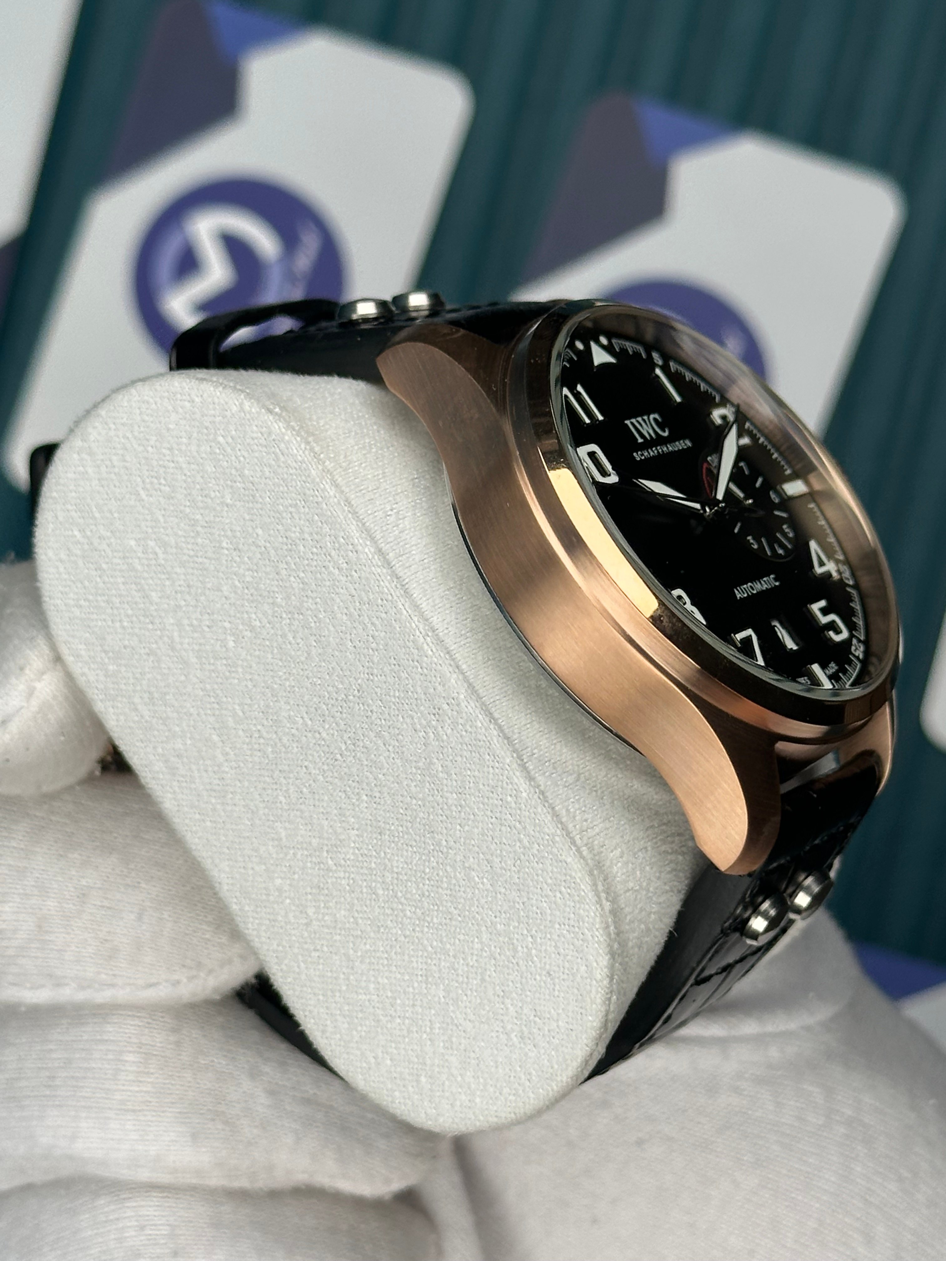 IWC Big Pilot Siyah Deri Kordon Rose Kasa