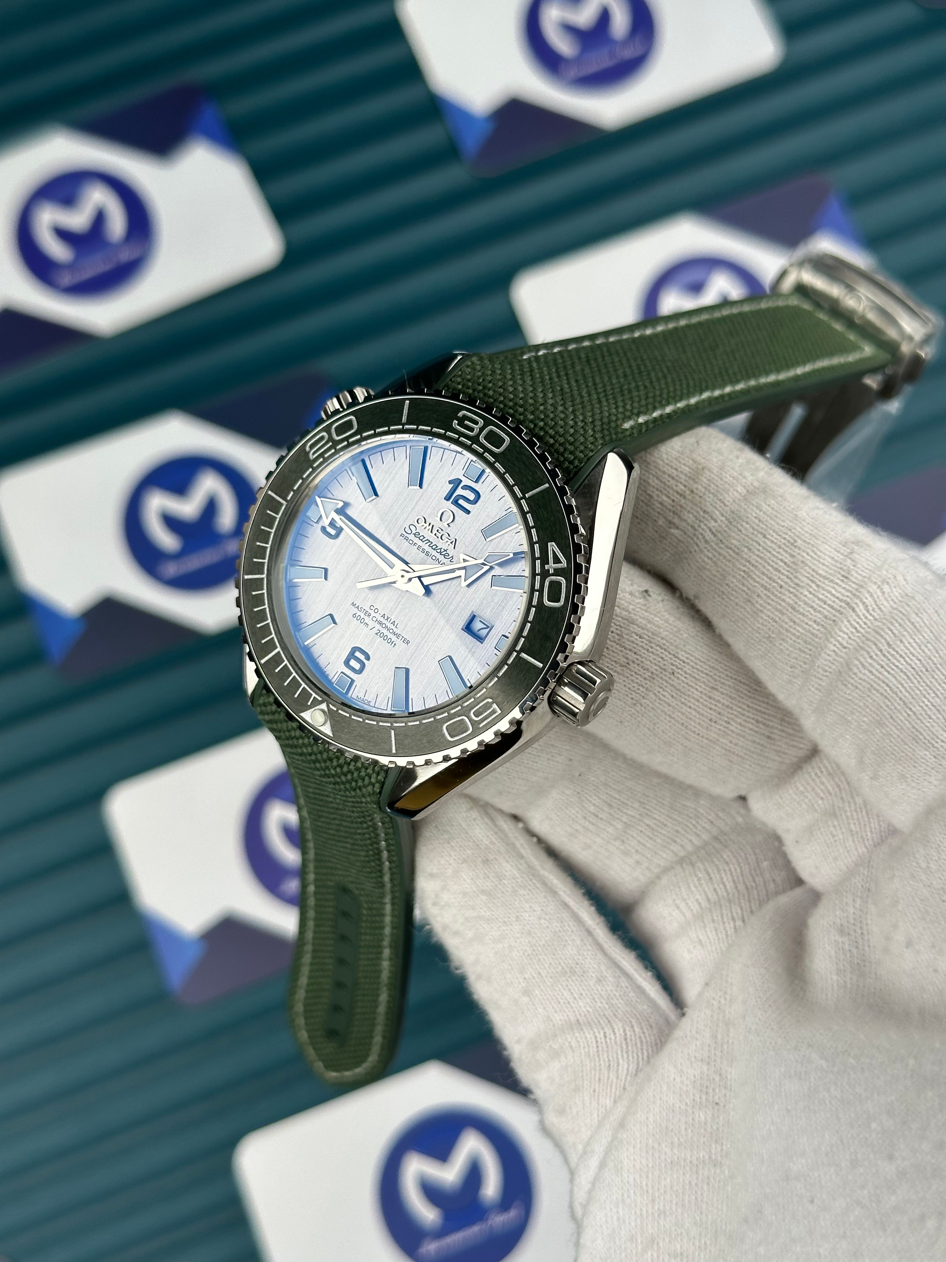 Omega Seamaster PVD Yeşil Kauçuk Kordon Gri Kadran