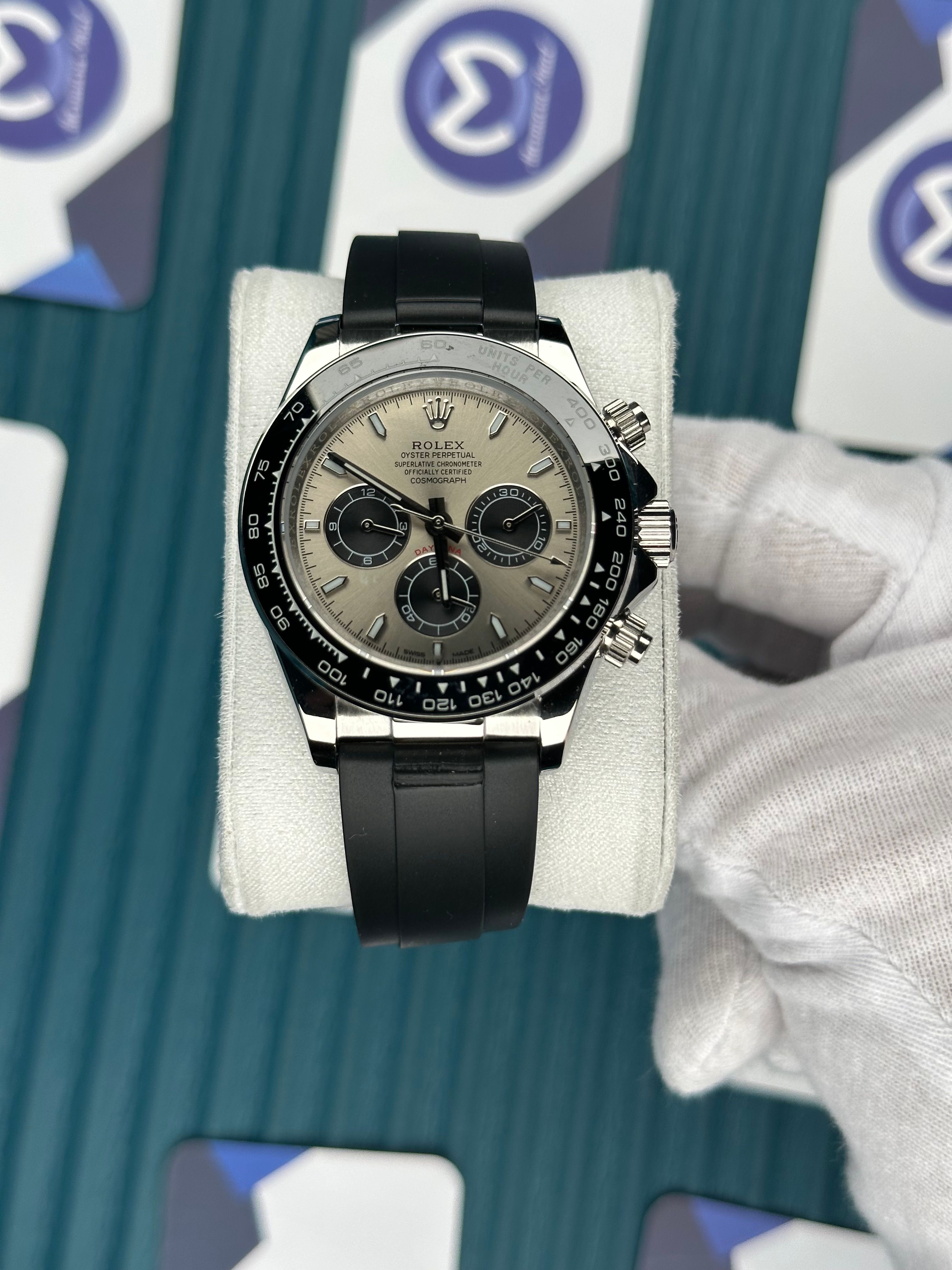 ROLEX DAYTONA GREY DIAL SILVER CASE OYSTERFLEX