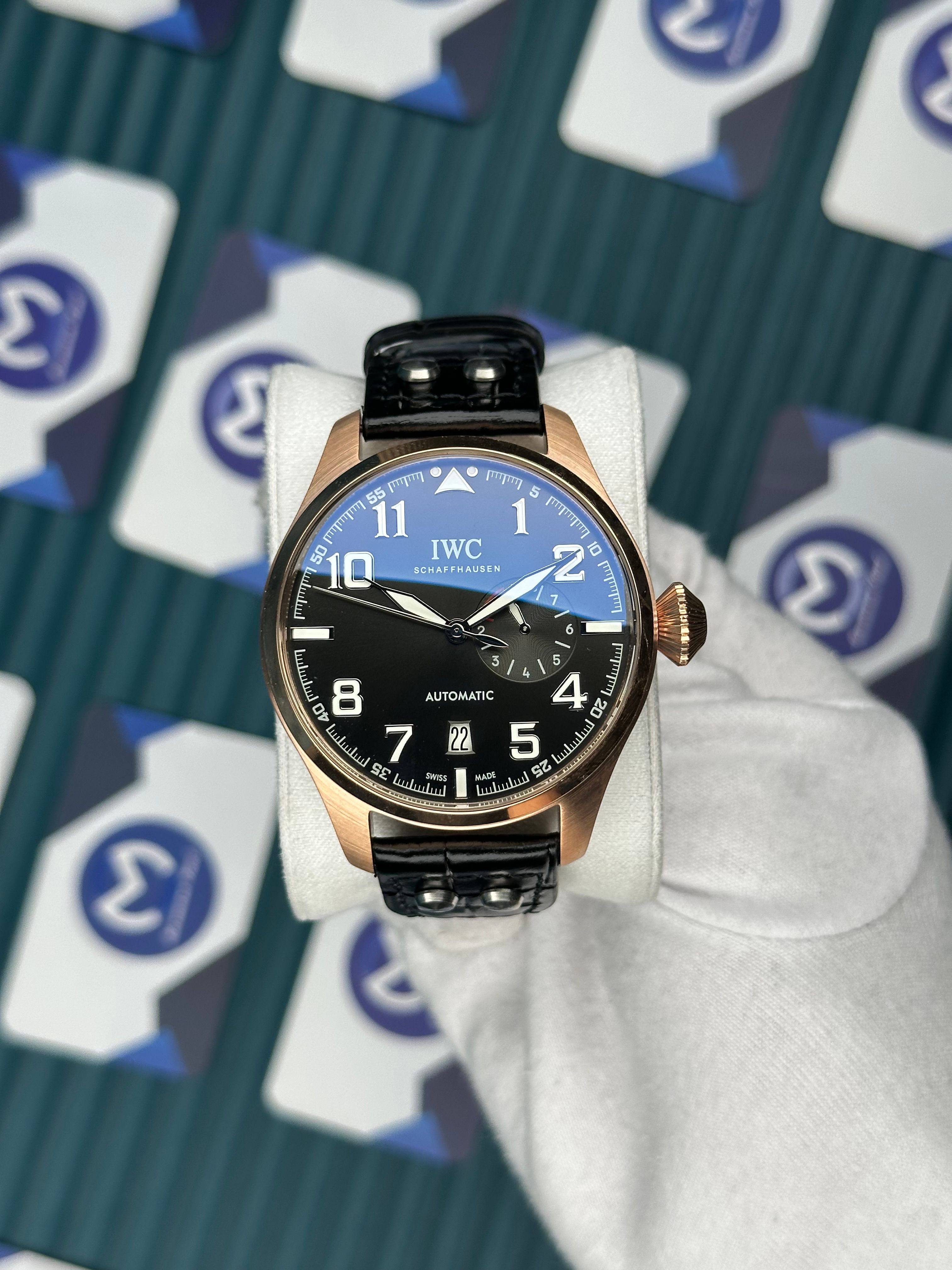 IWC Big Pilot Siyah Deri Kordon Rose Kasa