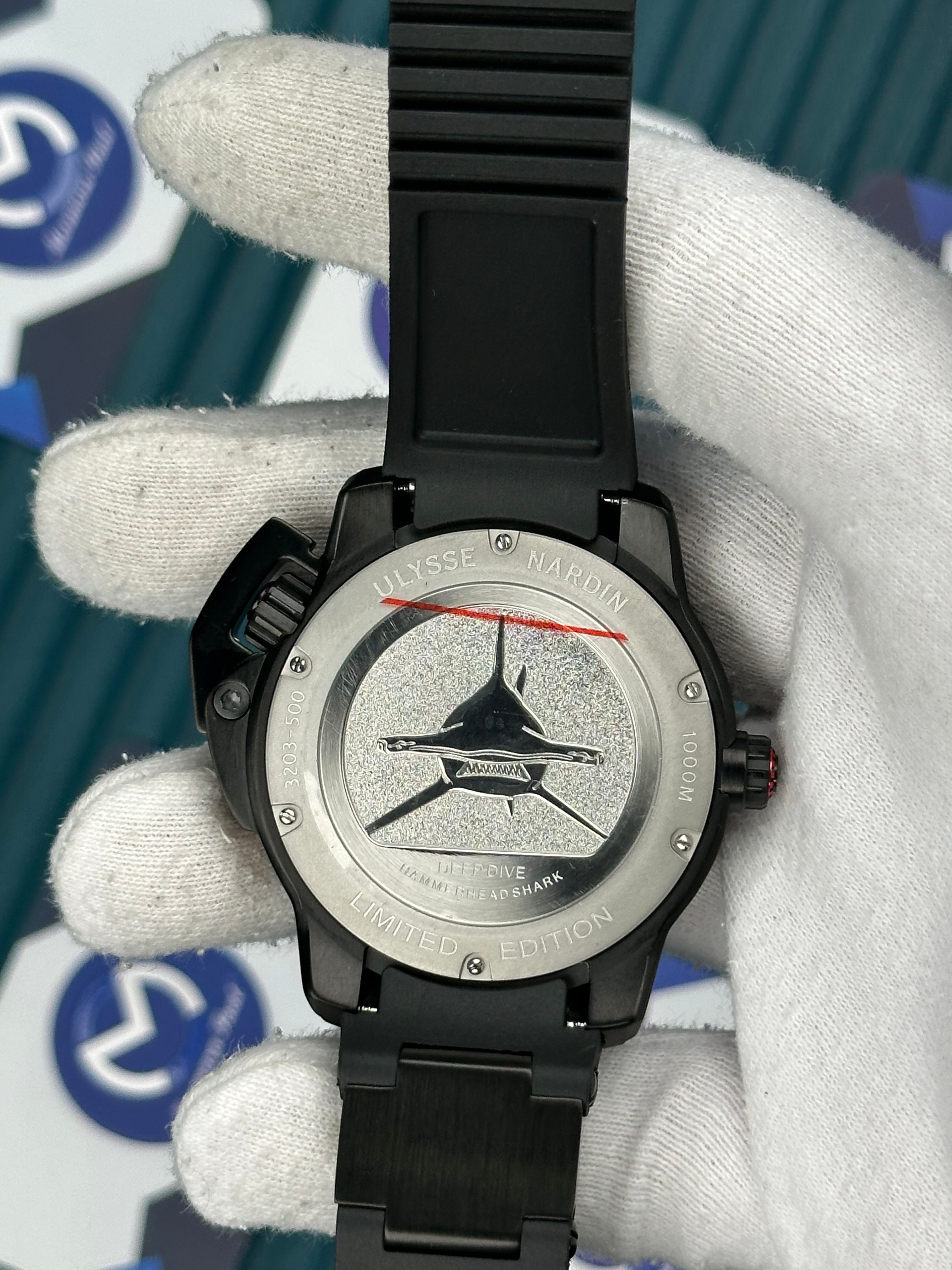 Ulyse Nardin Hammerhead Shark Dark Red Detail