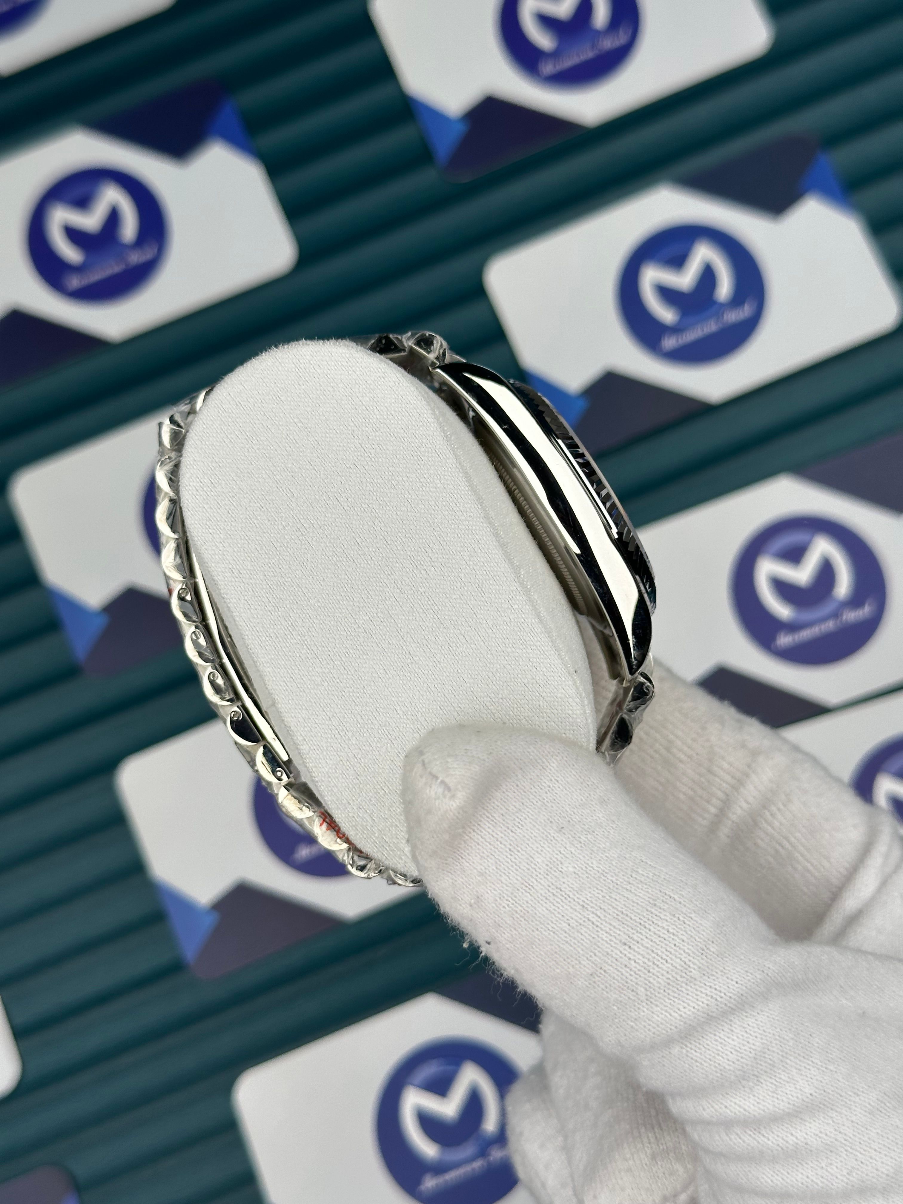 Rolex Daydate Buz Mavisi Pırlanta Taşlı Bezel
