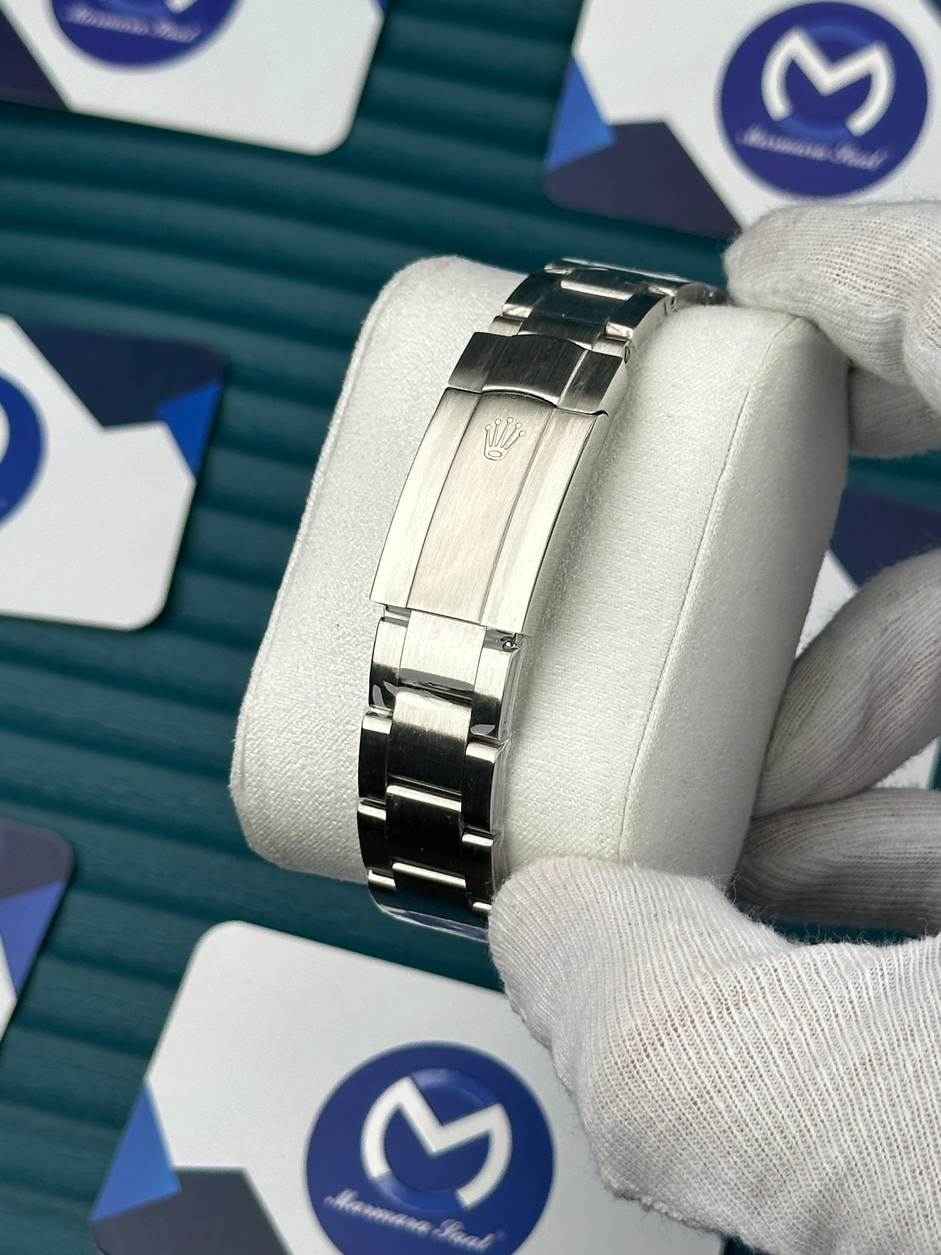 ROLEX OYSTER PERPETUAL BLACK
