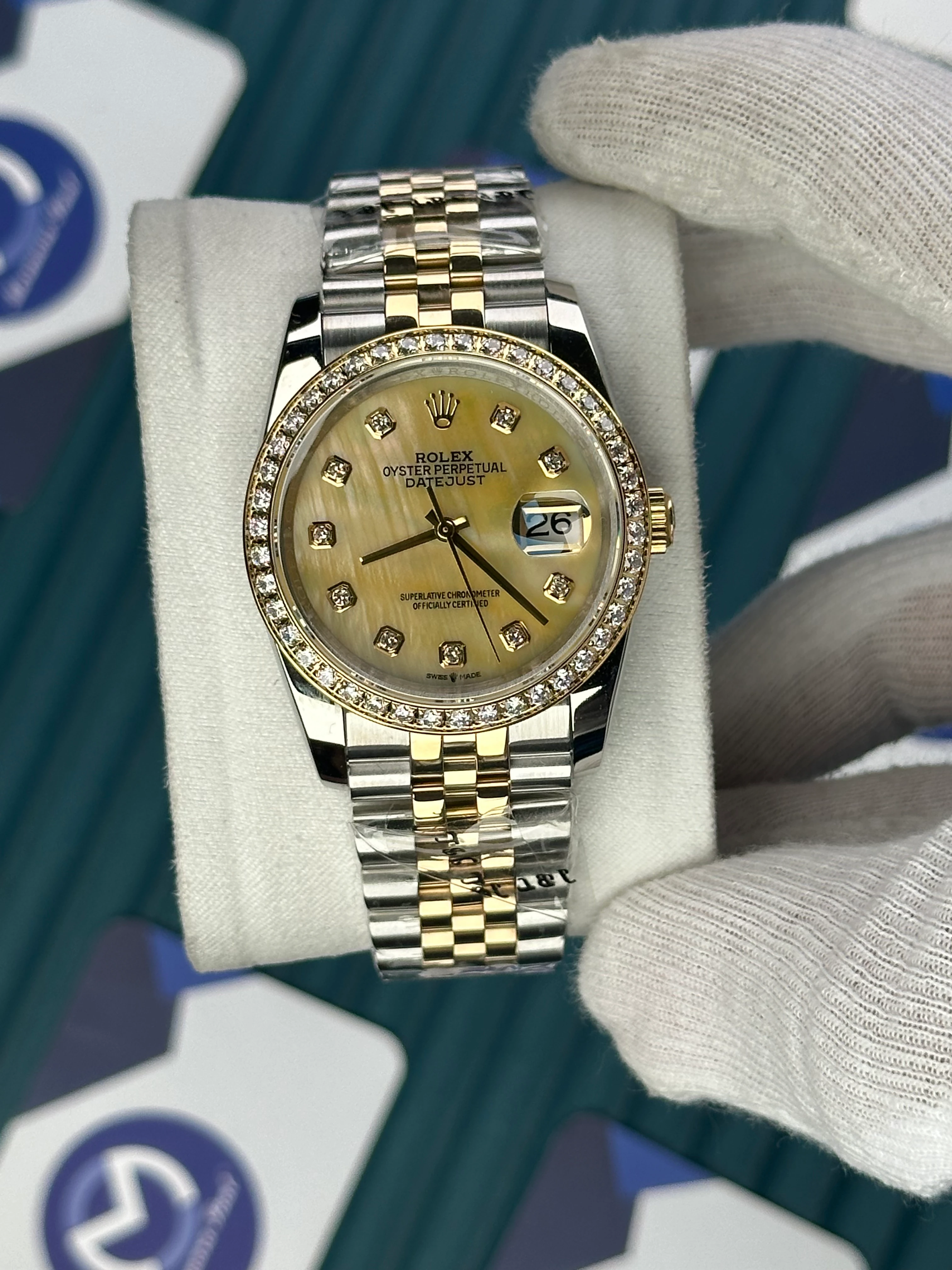 ROLEX 36 MM DATEJUST CHAMPAGNE DIAL DIAMOND INDEX AND BEZEL GOLD-SILVER JUBILE 
