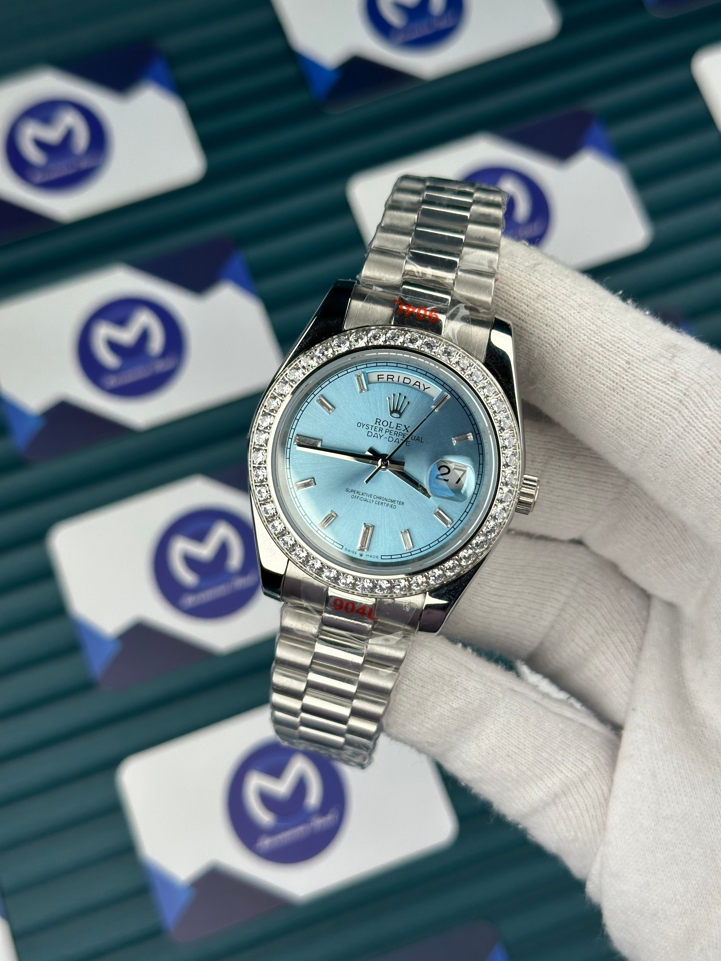 Rolex Daydate Buz Mavisi Pırlanta Taşlı Bezel