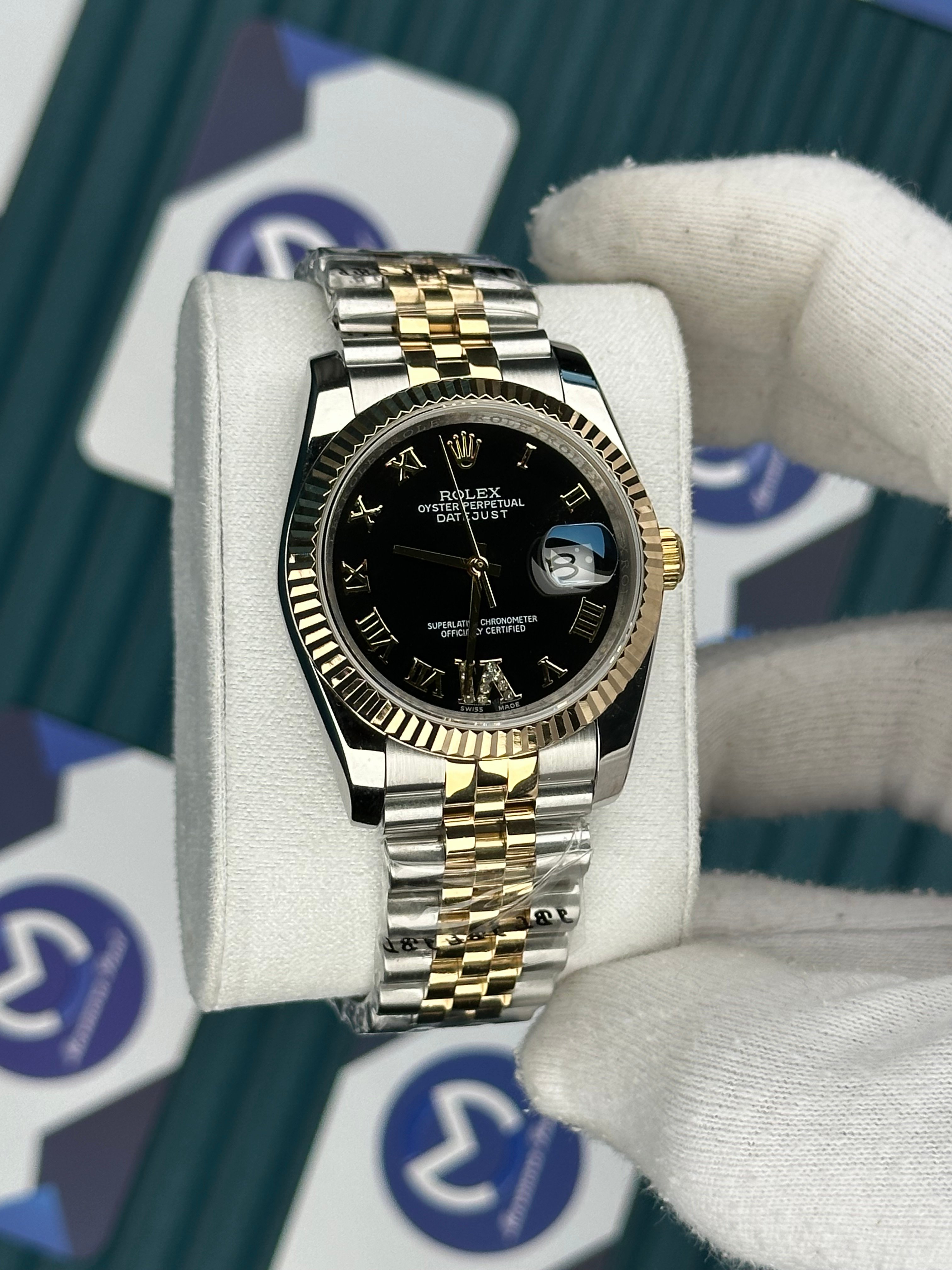 ROLEX 36 ROMA RAKAMLI PIRLANTALI SİYAH KADRAN GOLD-SILVER JUBILEE