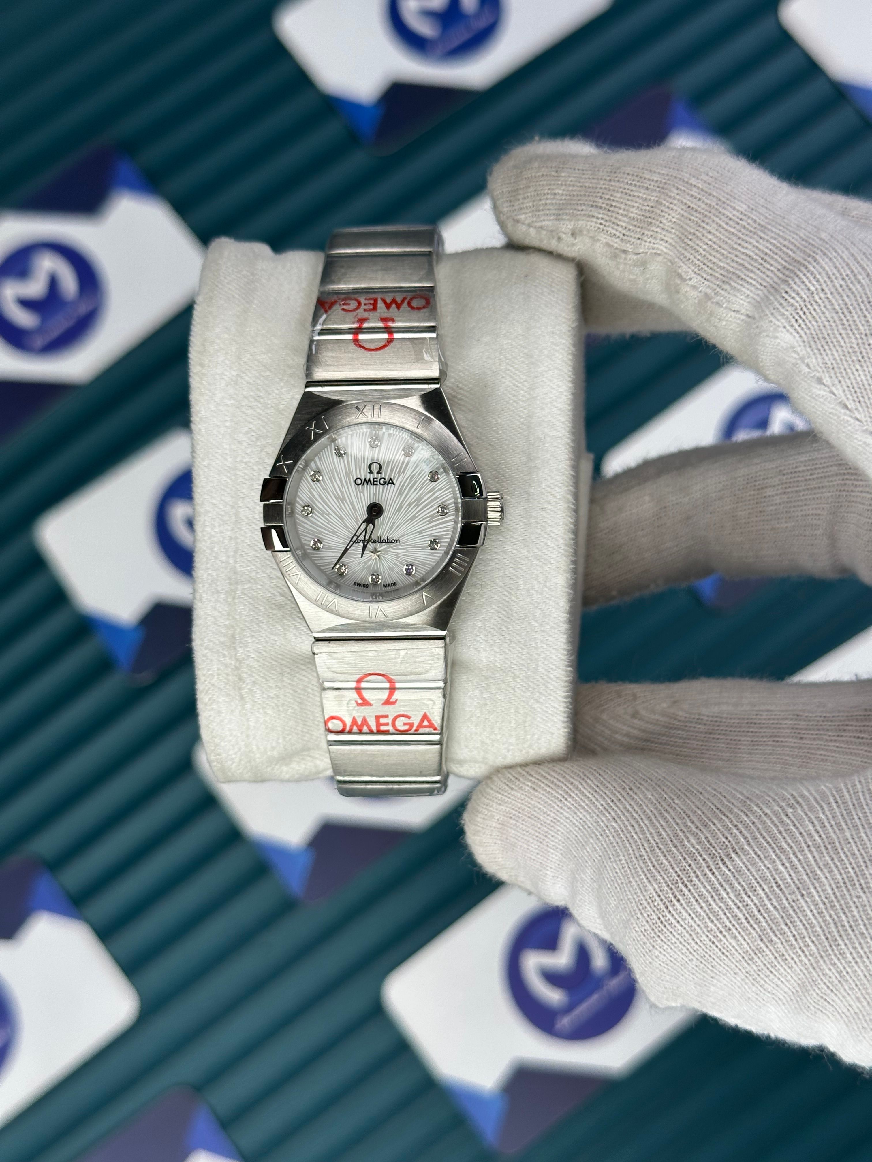 Omega Constellation Manhattan White Dial Quartz Silver Bracelet