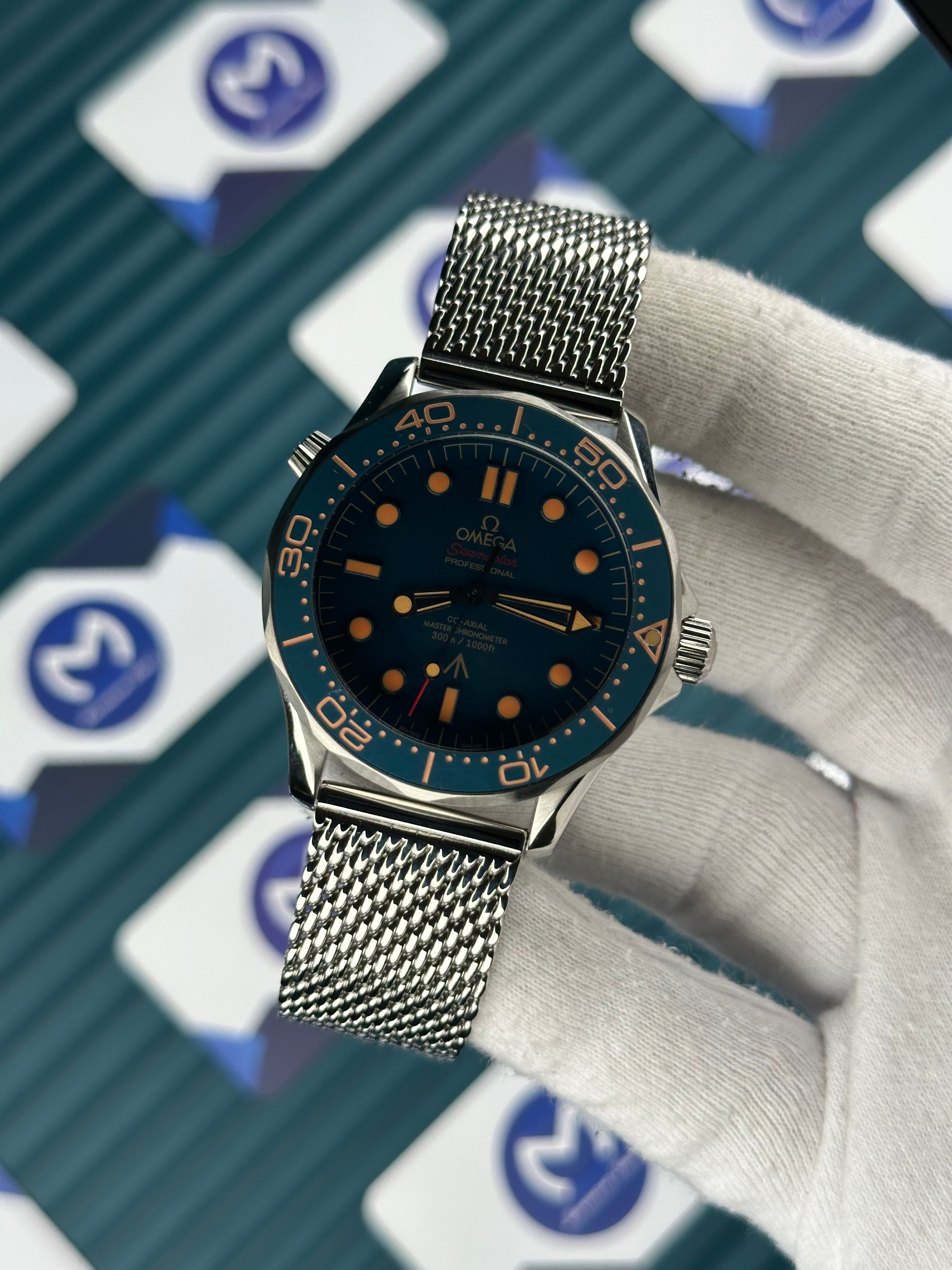Omega Seamaster Diver 300m James Bond 007 Siyah