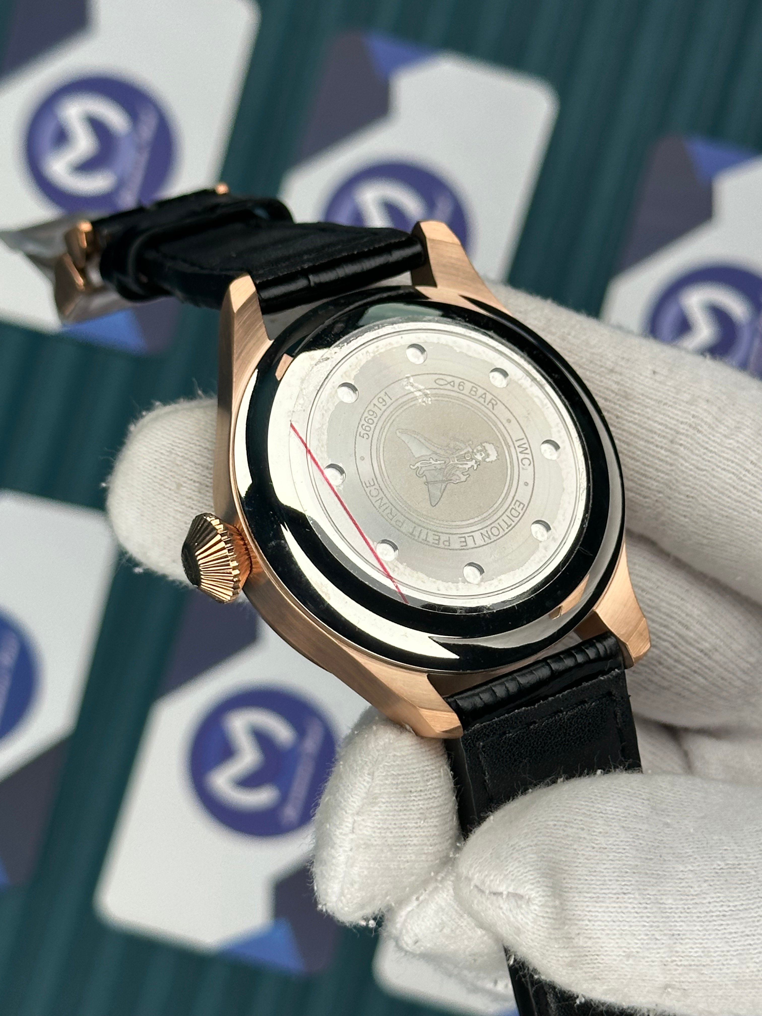 IWC Big Pilot Siyah Deri Kordon Rose Kasa