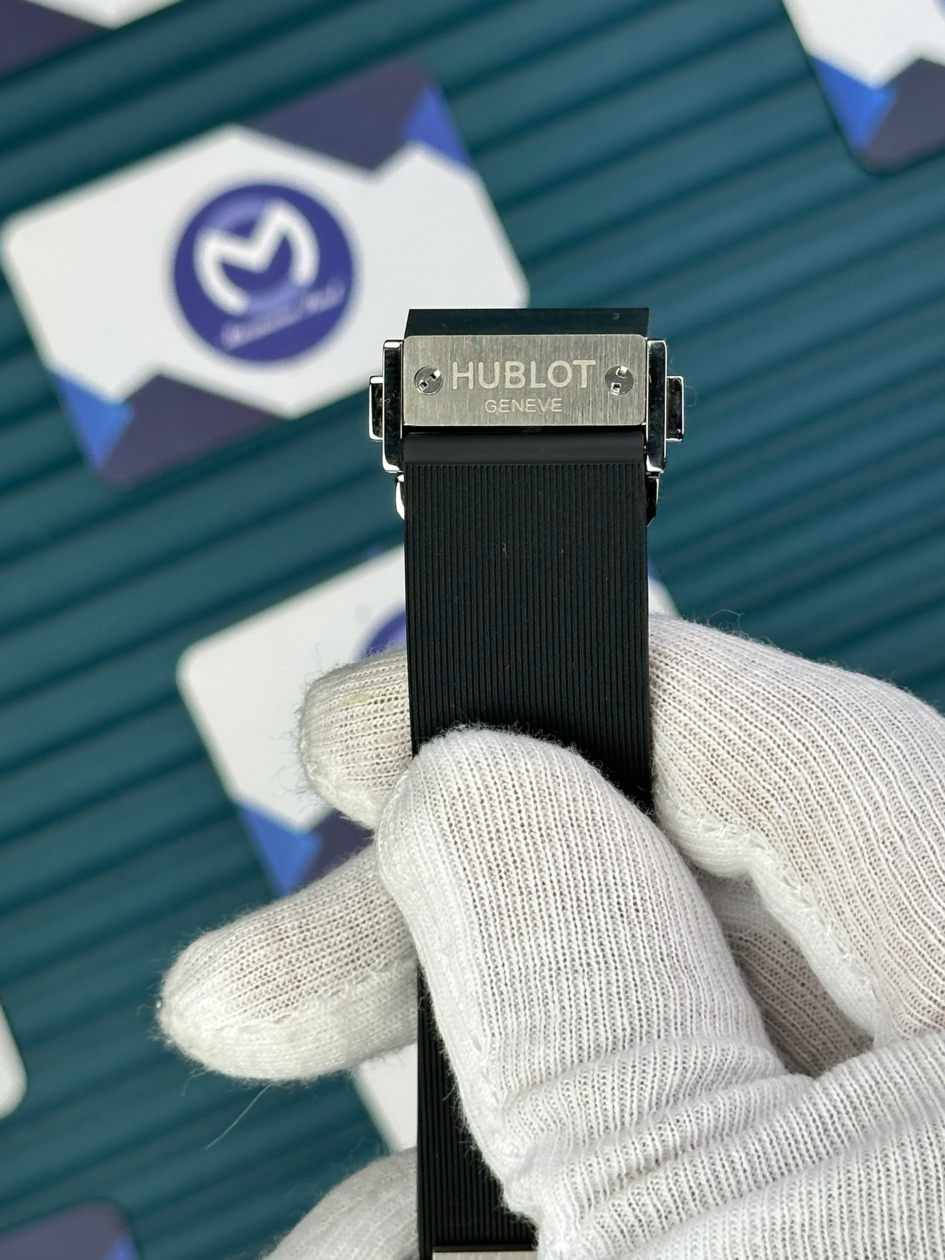 HUBLOT GENEVE AUTOMATIC VENDOME WHITE DIAL SILVER CASE BLACK RUBBER CORD 