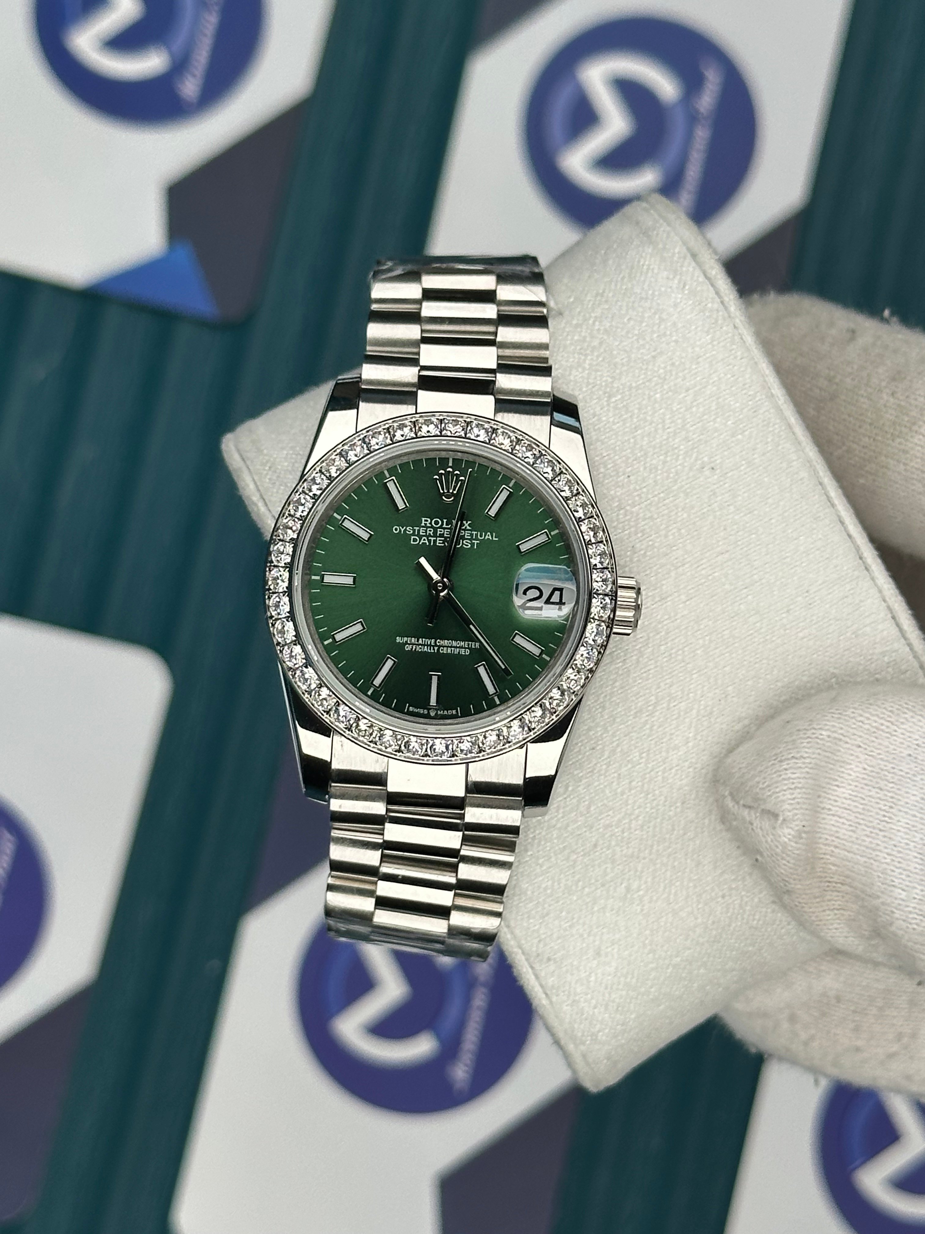 ROLEX 31 GREEN DIAL DIAMOND BEZEL SILVER PRESIDENT