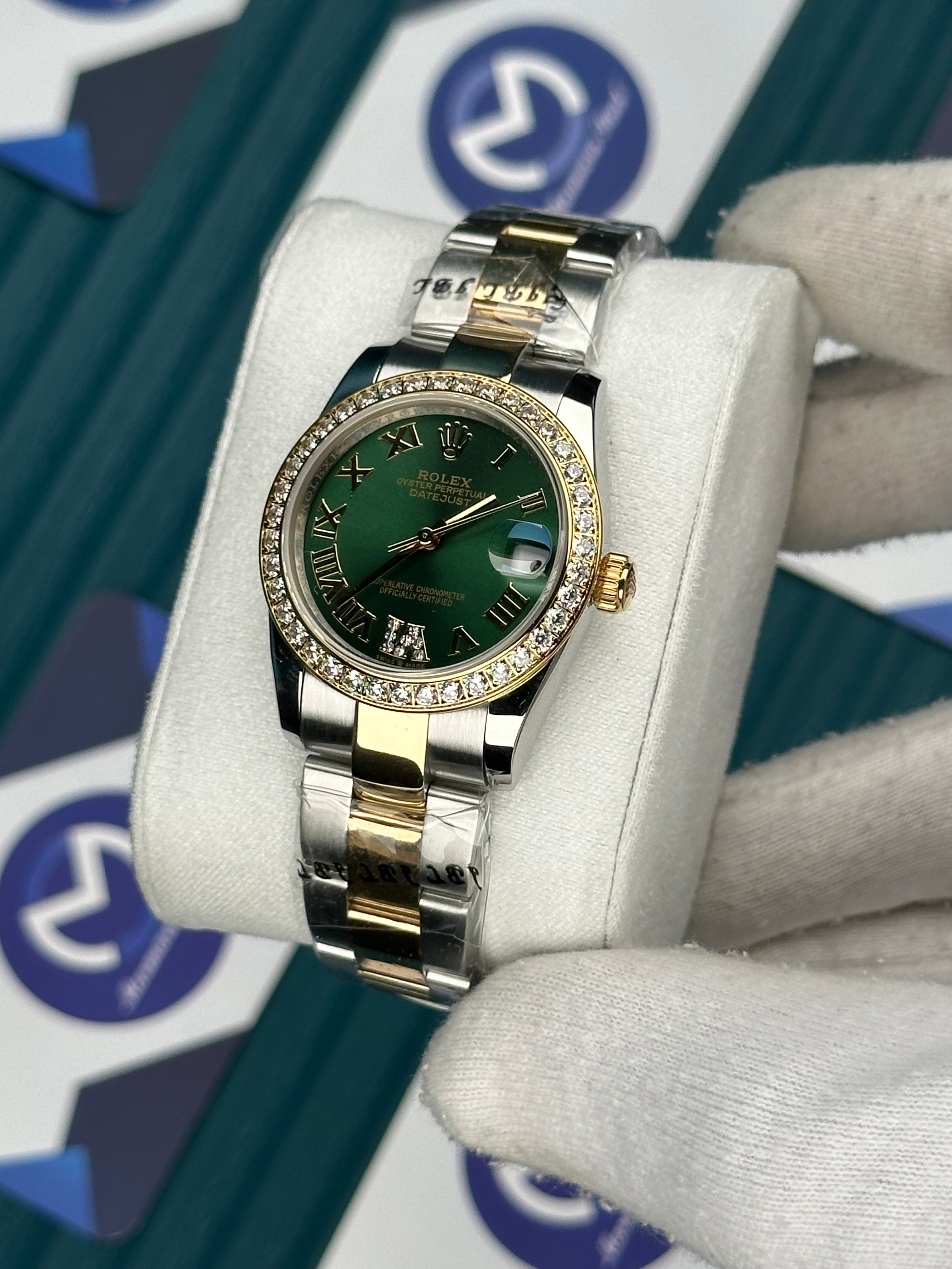 ROLEX 31 YEŞİL KADRAN PIRLANTA BEZEL GOLD-SILVER OYSTER