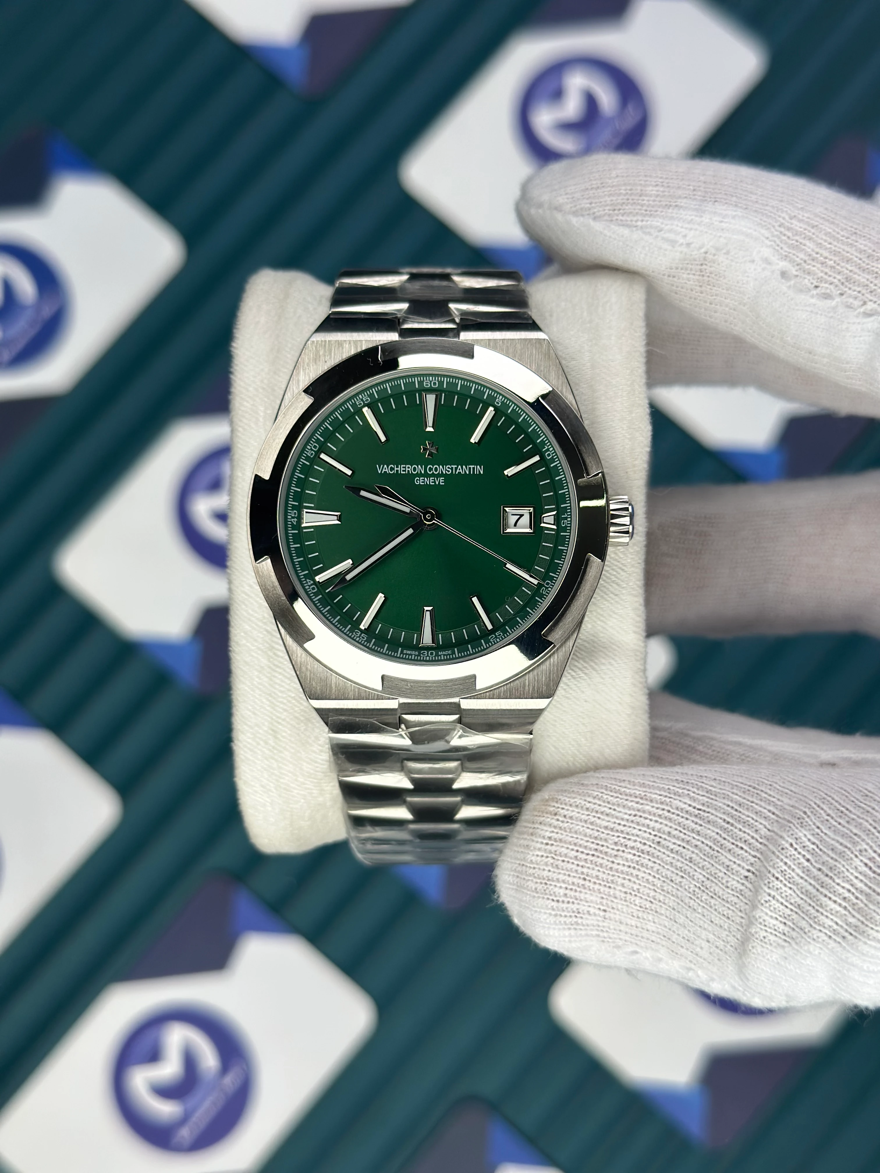 VACHERON CONSTANTIN GREEN OVERSEAS SILVER