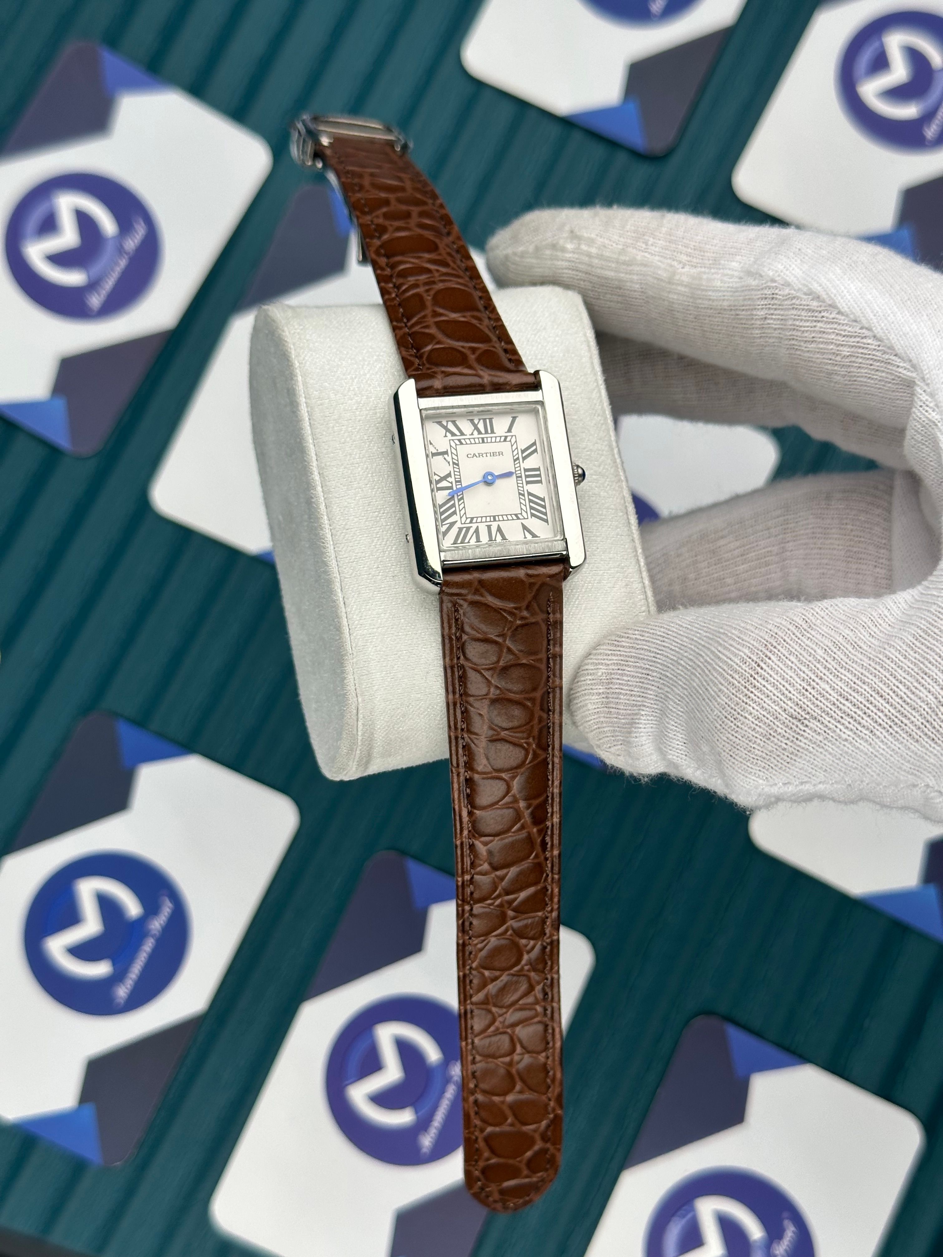 CARTIER WOMAN TANK WHITE DIAL SILVER CASE BROWN LEATHER DESENLİ