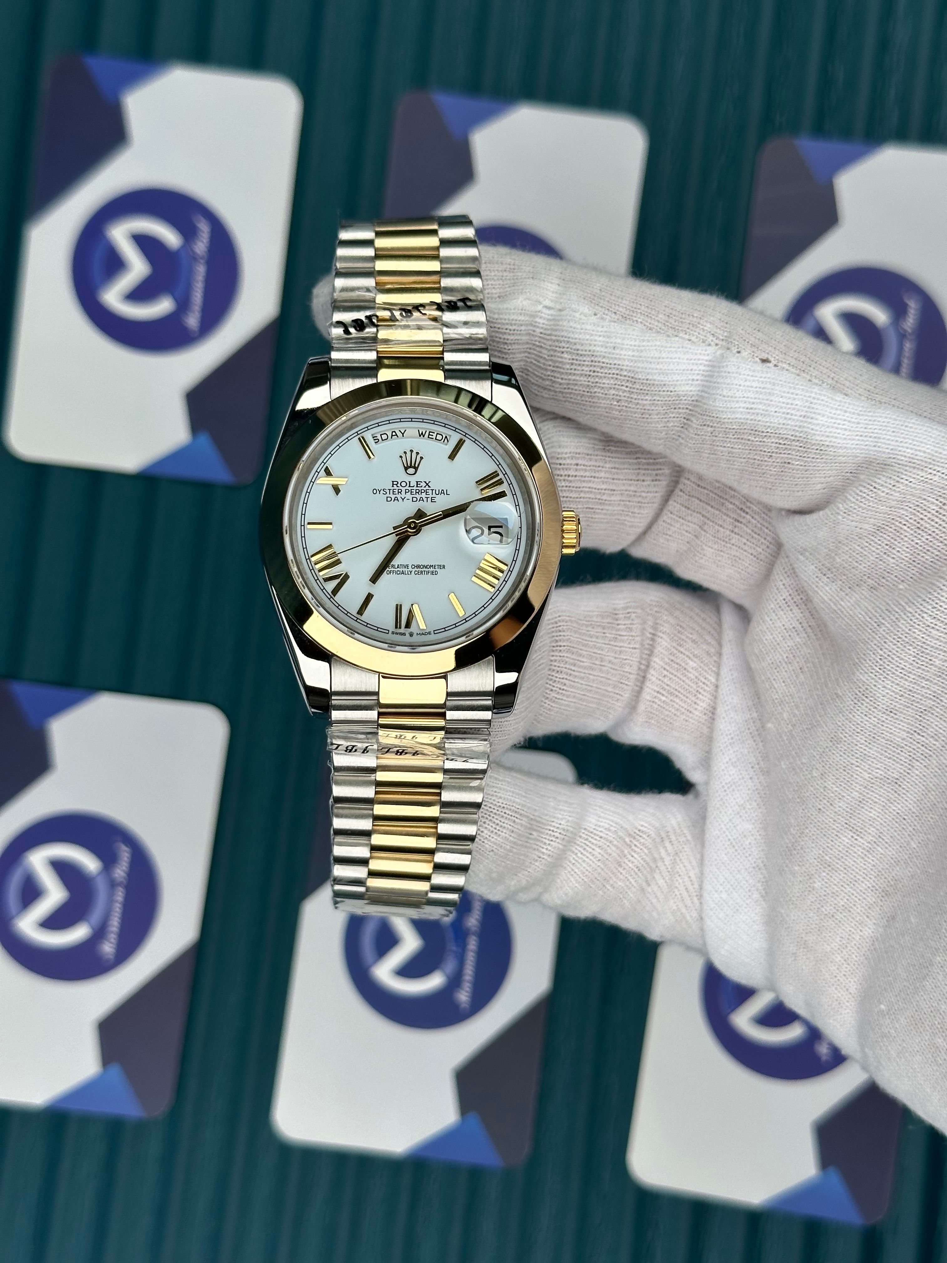 ROLEX DAY-DATE WHITE DIAL ROMA INDEX OVAL BEZEL GOLD-SILVER PRESIDENT