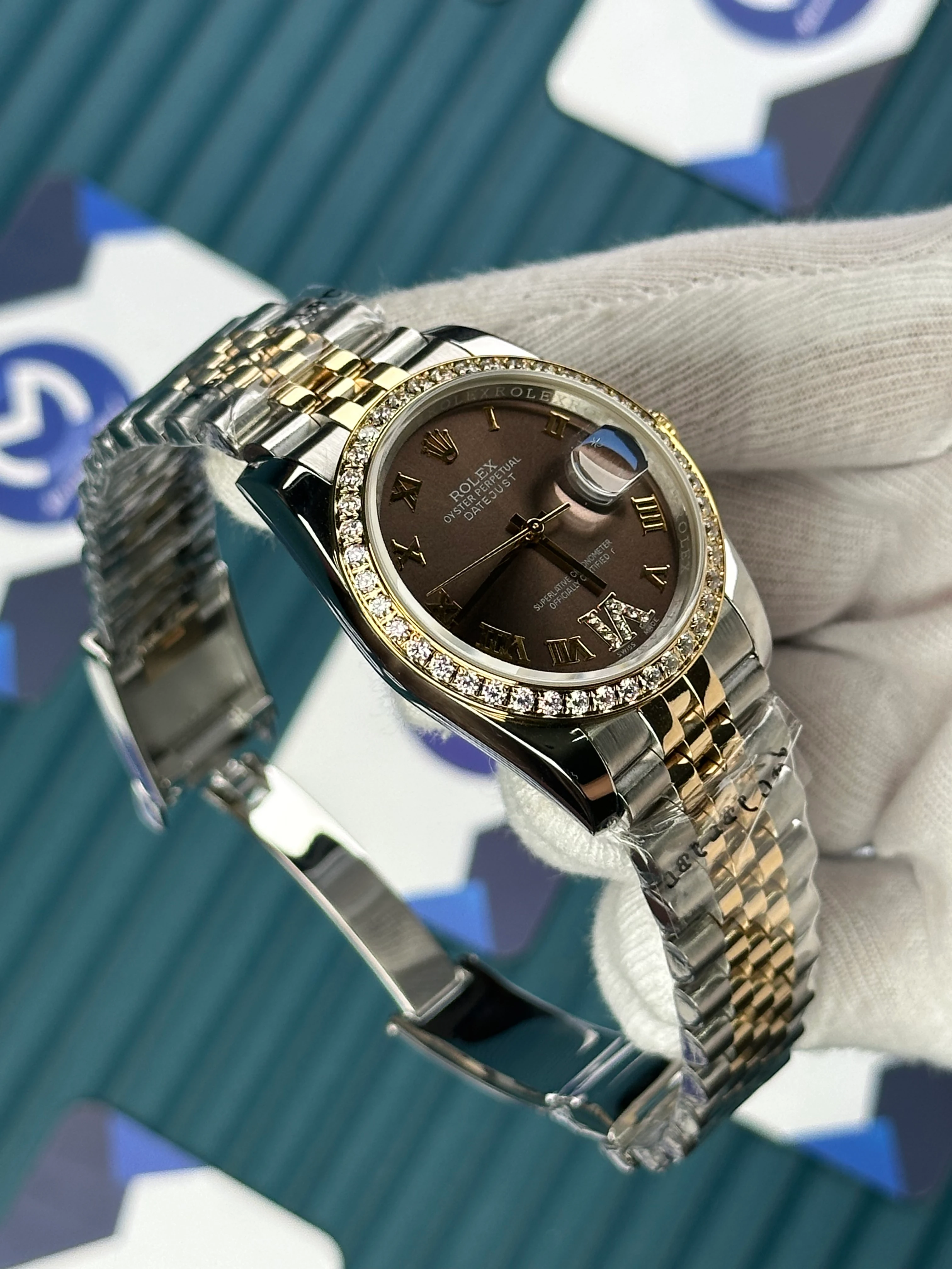 ROLEX 36 MM DATEJUST BROWN DIAL ROMA DIAMOND INDEX AND DIAMOND BEZEL GOLD-SILVER JUBLE 