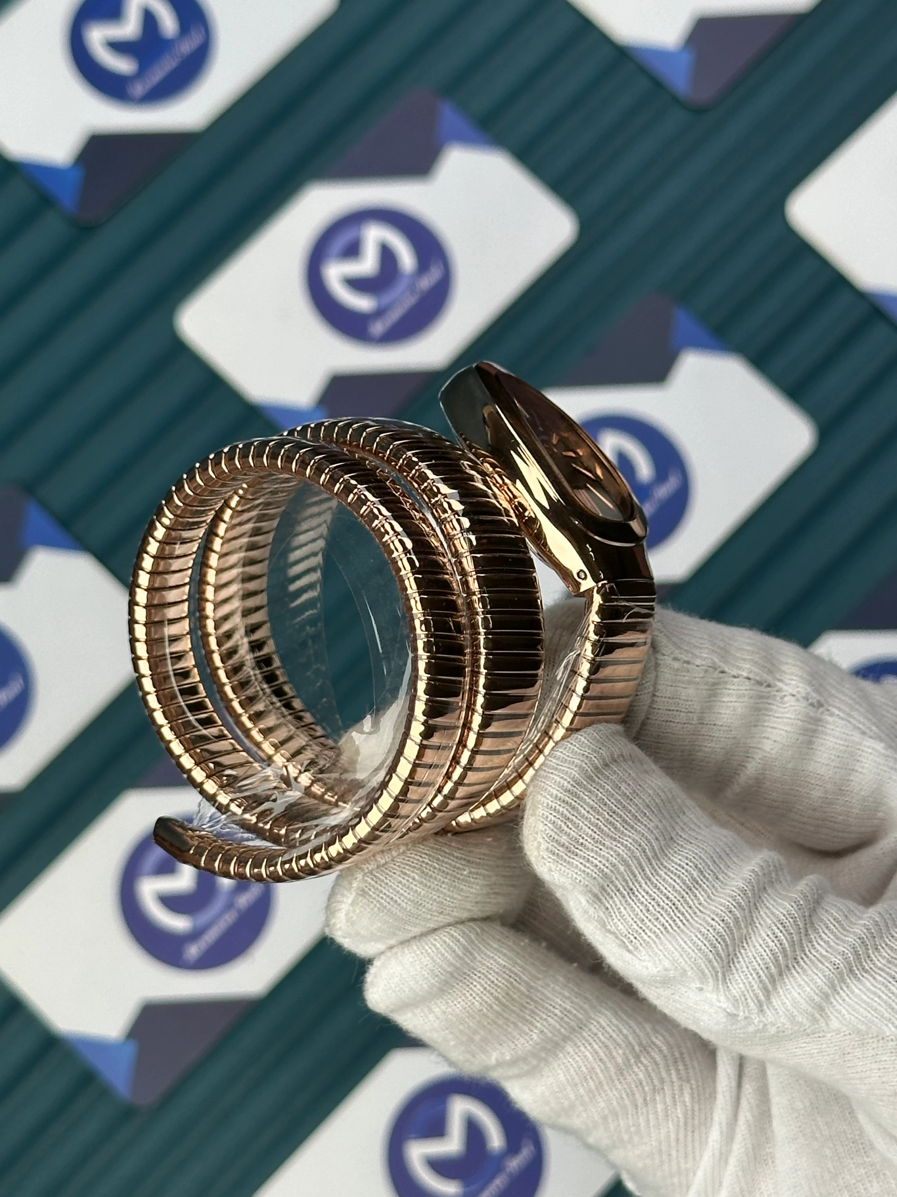 BVLGARI SERPENTI BLACK DIAL ROSE LONG TUBOGAS