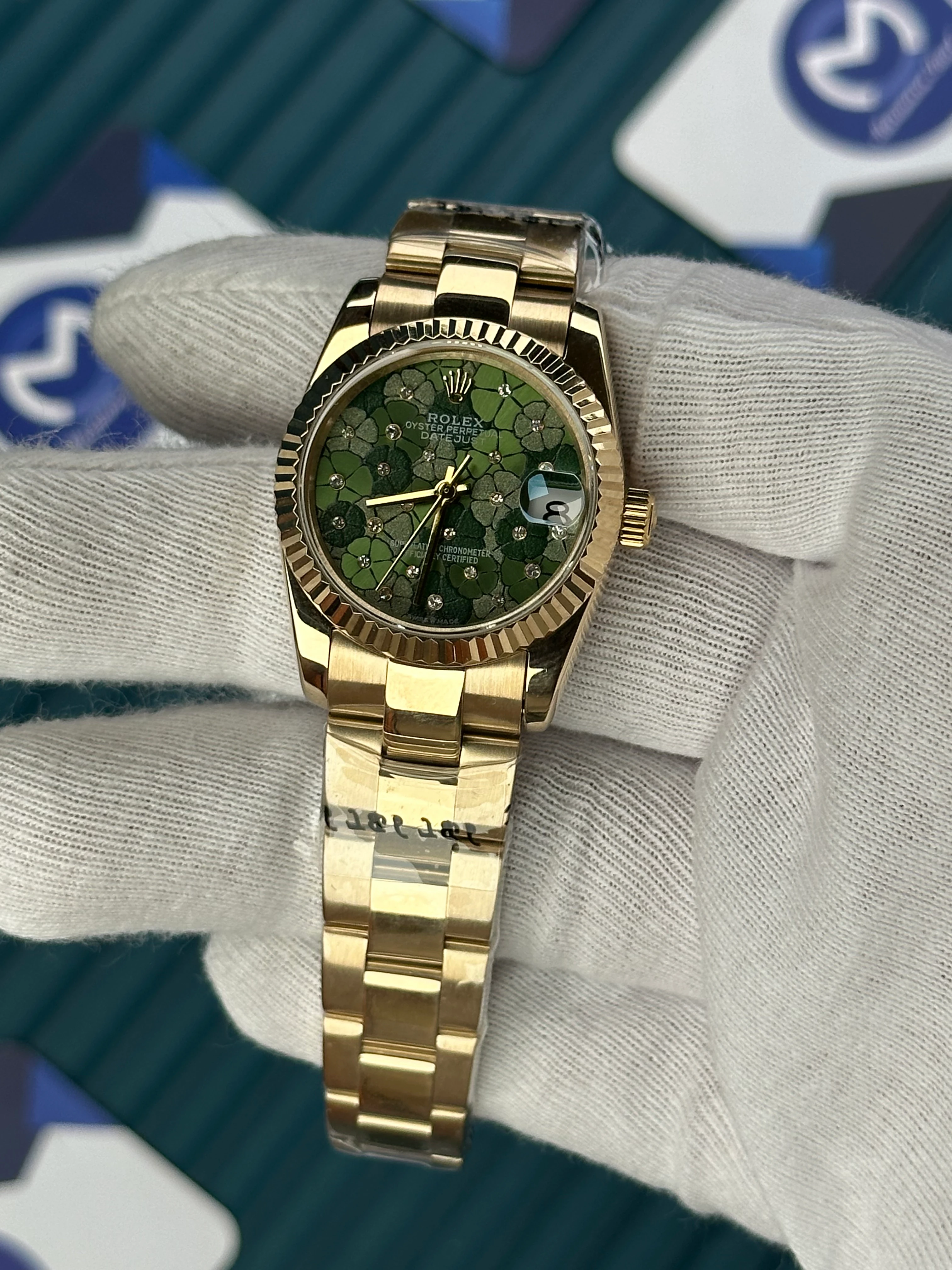 ROLEX 31 MM DATEJUST GREEN DIAMOND DIAL GOLD OYSTER 