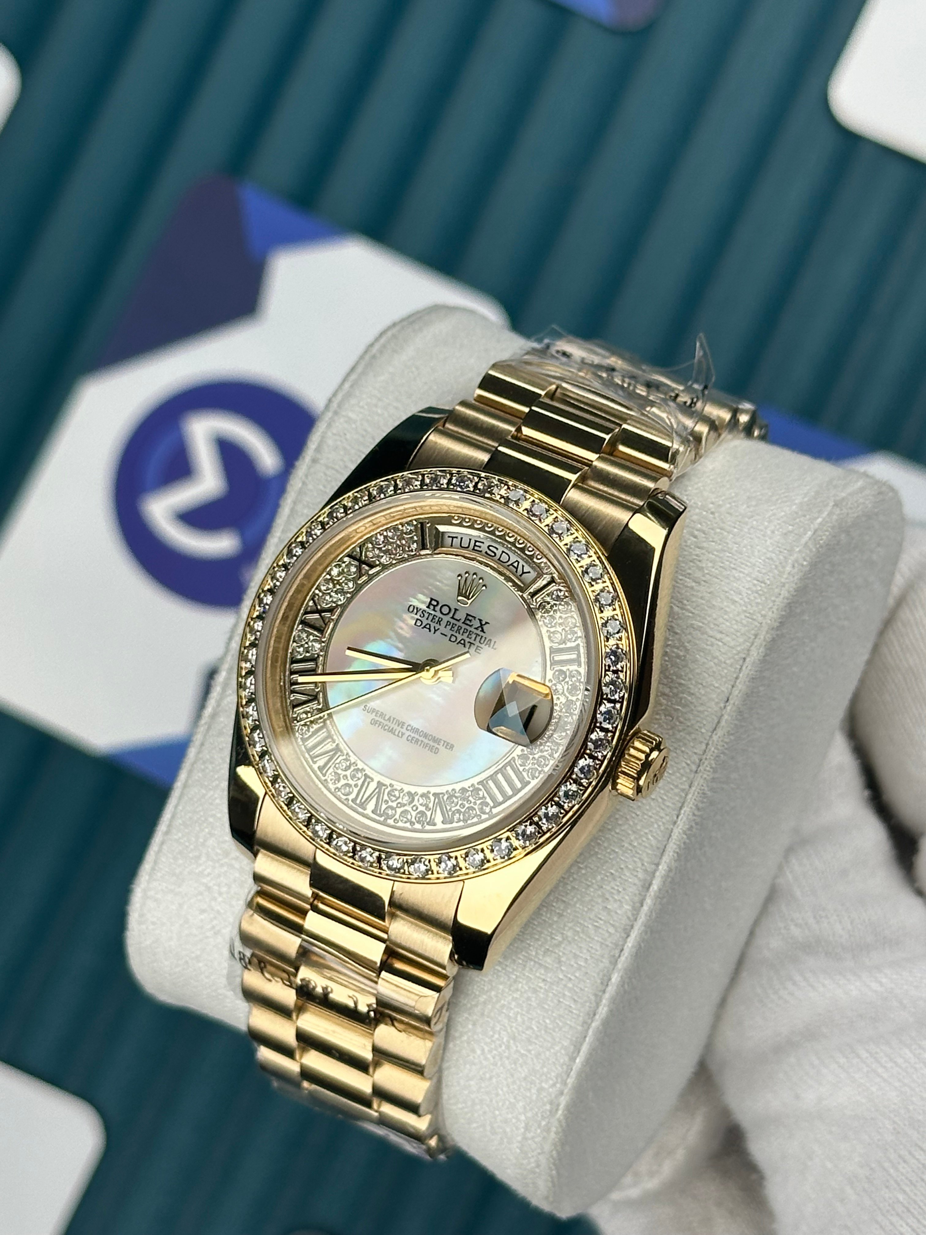 ROLEX 36 DAYDATE SEDEFLİ BEYAZ ROMA INDEX PIRLANTA GOLD PRESIDENT
