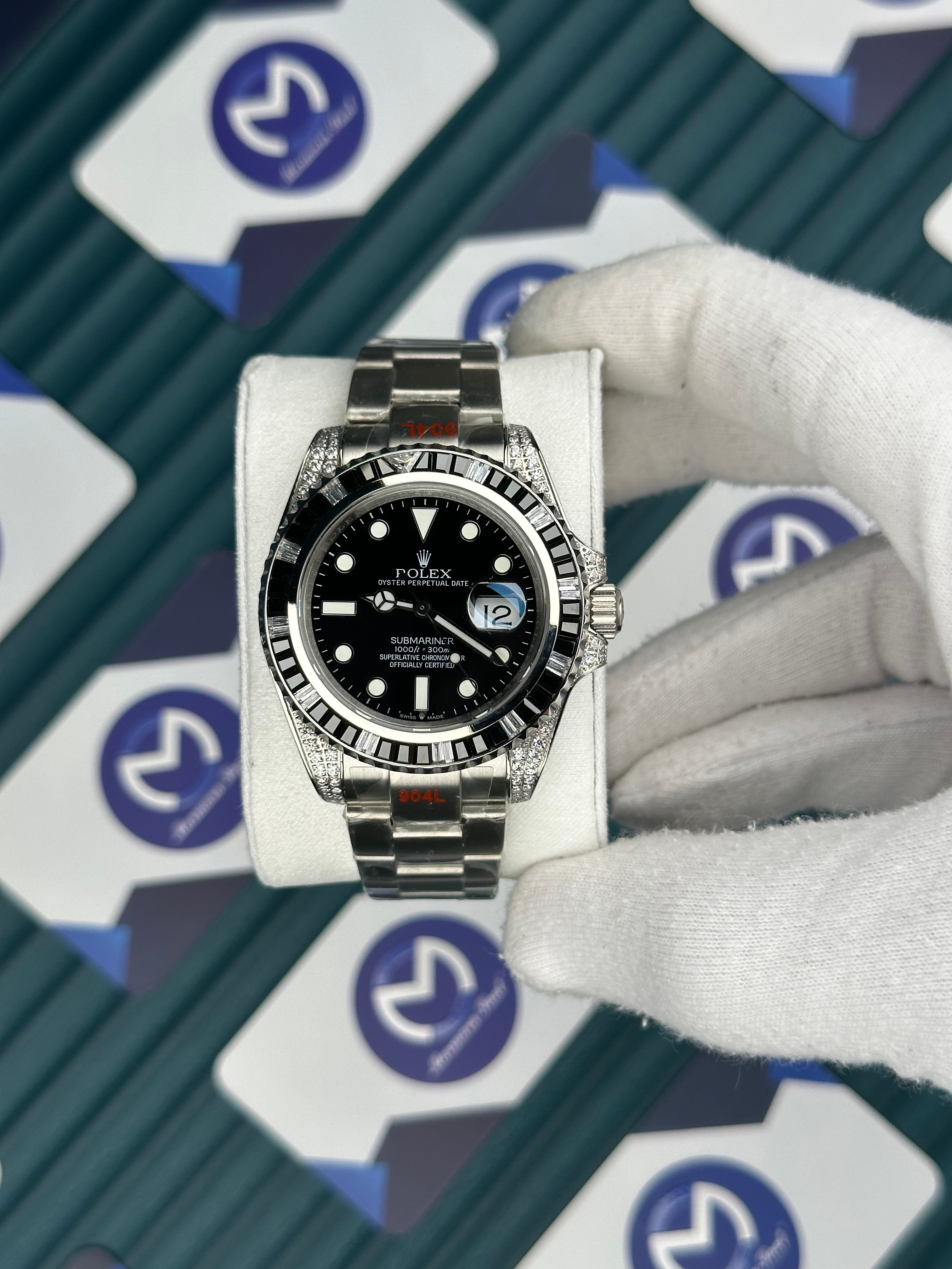 Rolex Submariner Siyah Beyaz Taşlı Bezel Siyah Kadran