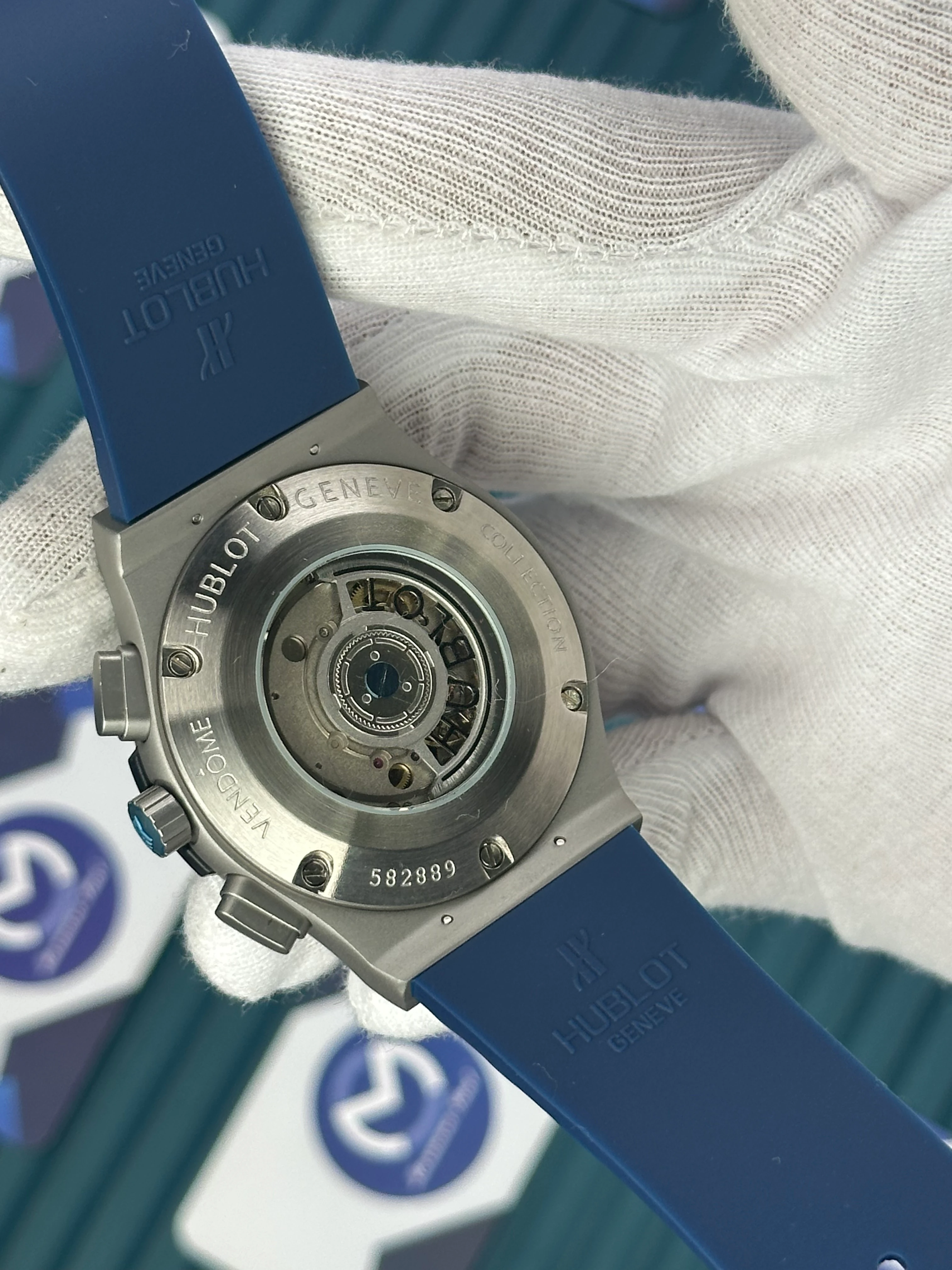 HUBLOT AUTOMATIC CHRONOGRAPH BLUE DIAL GREY CASE BLUE RUBBER 