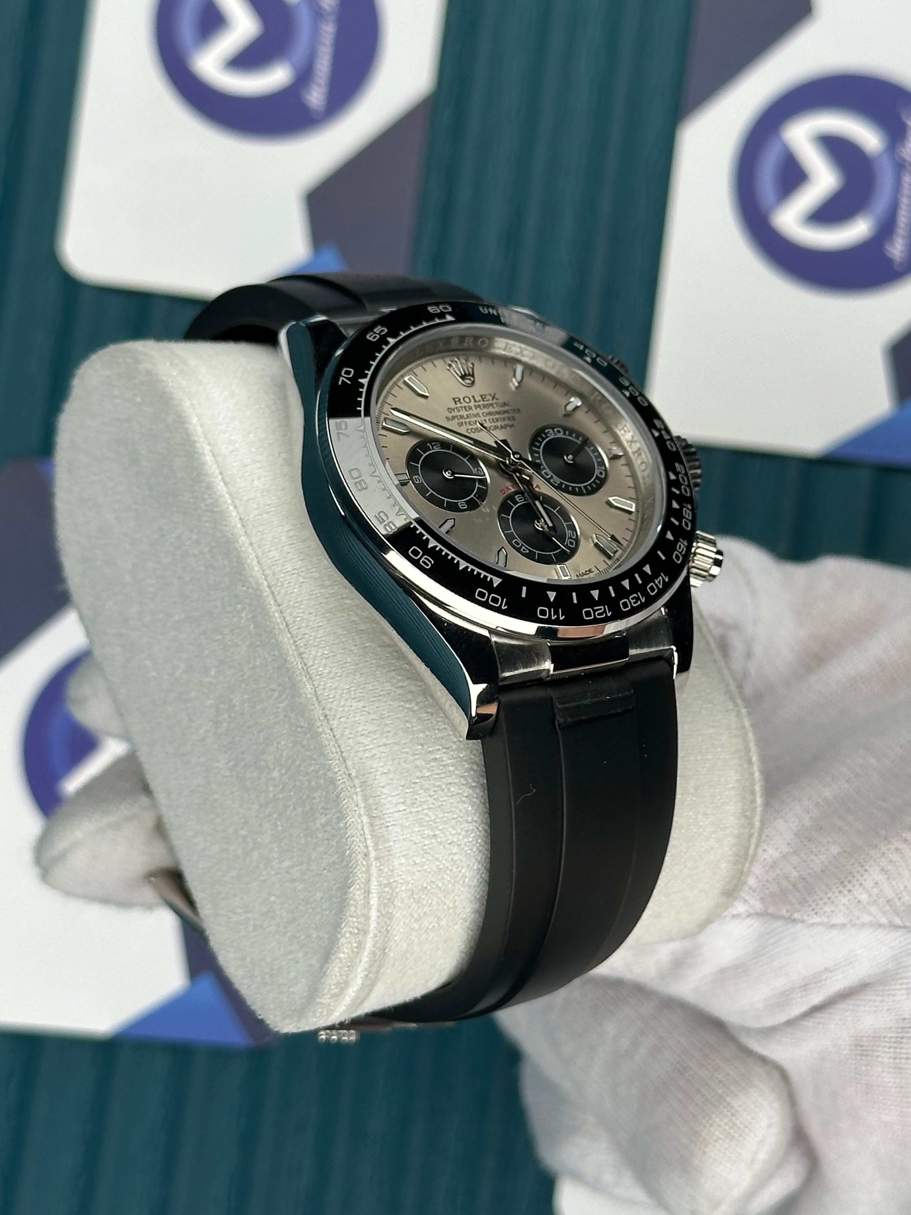 ROLEX DAYTONA GREY DIAL SILVER CASE OYSTERFLEX