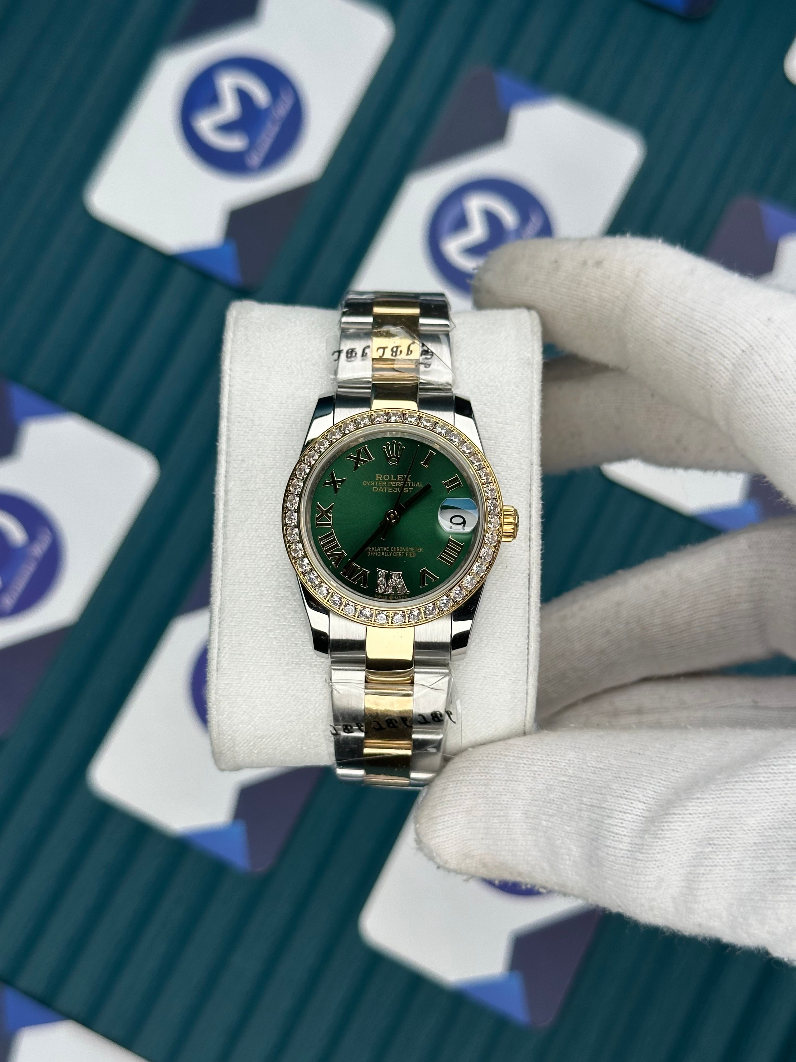 ROLEX 31 YEŞİL KADRAN PIRLANTA BEZEL GOLD-SILVER OYSTER