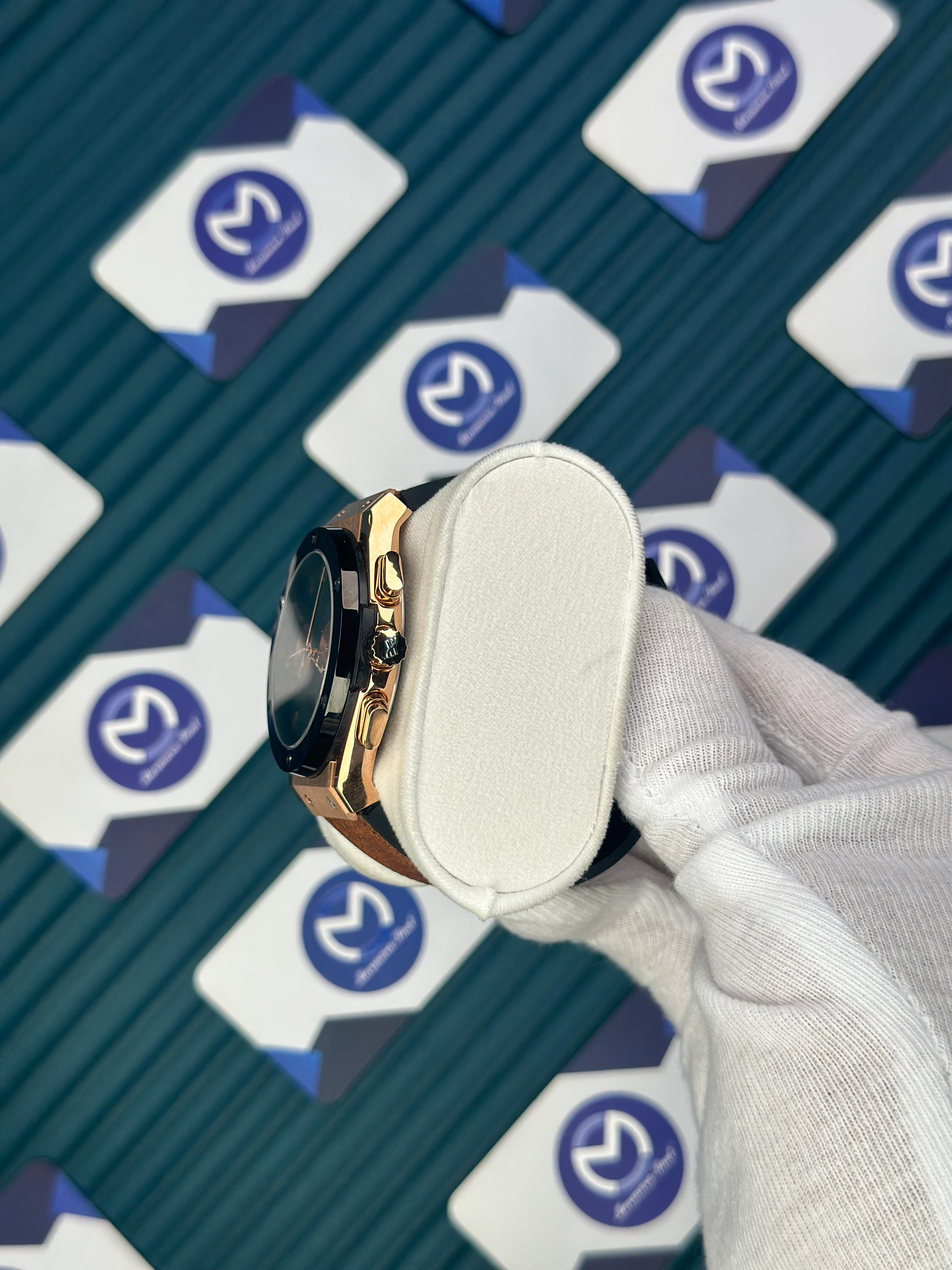 HUBLOT AUTOMATIC CLASSIC FUSHION VENDOME BLACK DIAL ROSE CASE LEATHER BROWN CORD 