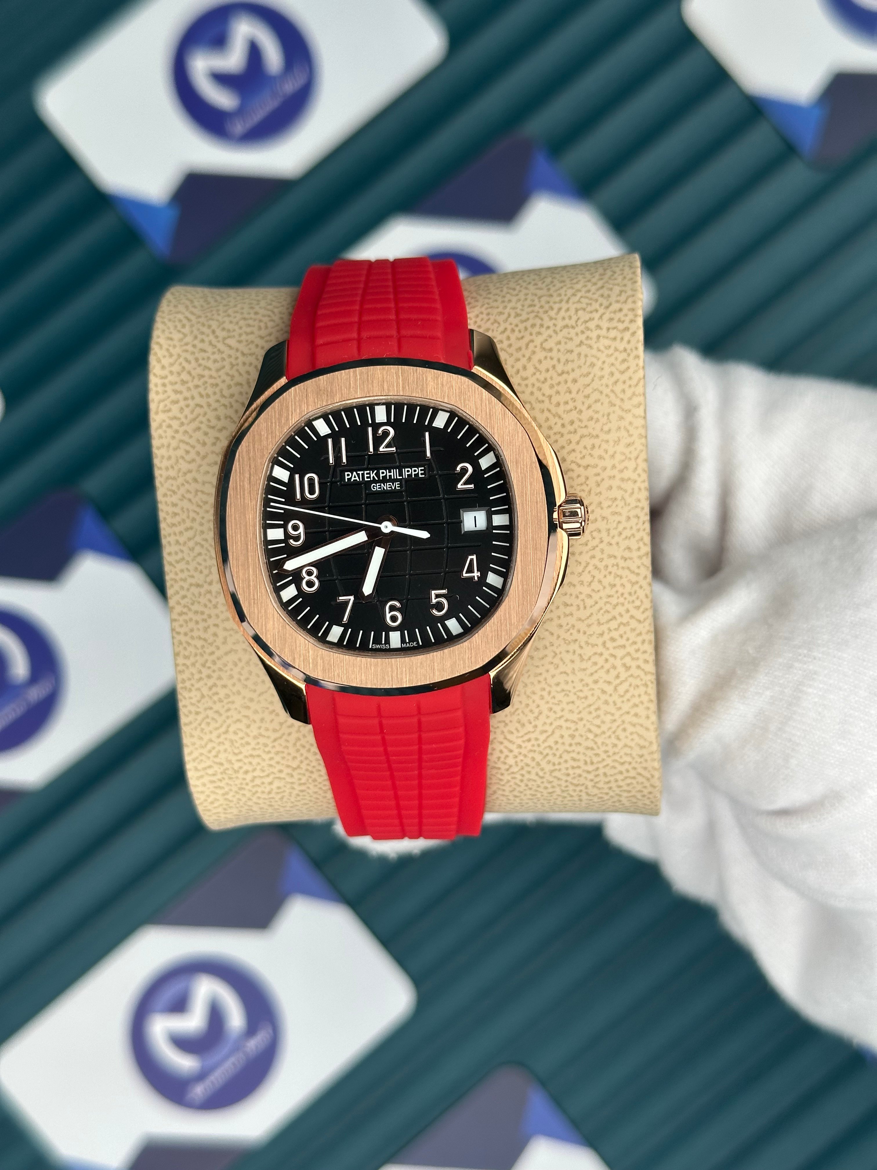 Patek Philippe Aquanaut Kırmızı Kordon Siyah Kadran Rose Kasa