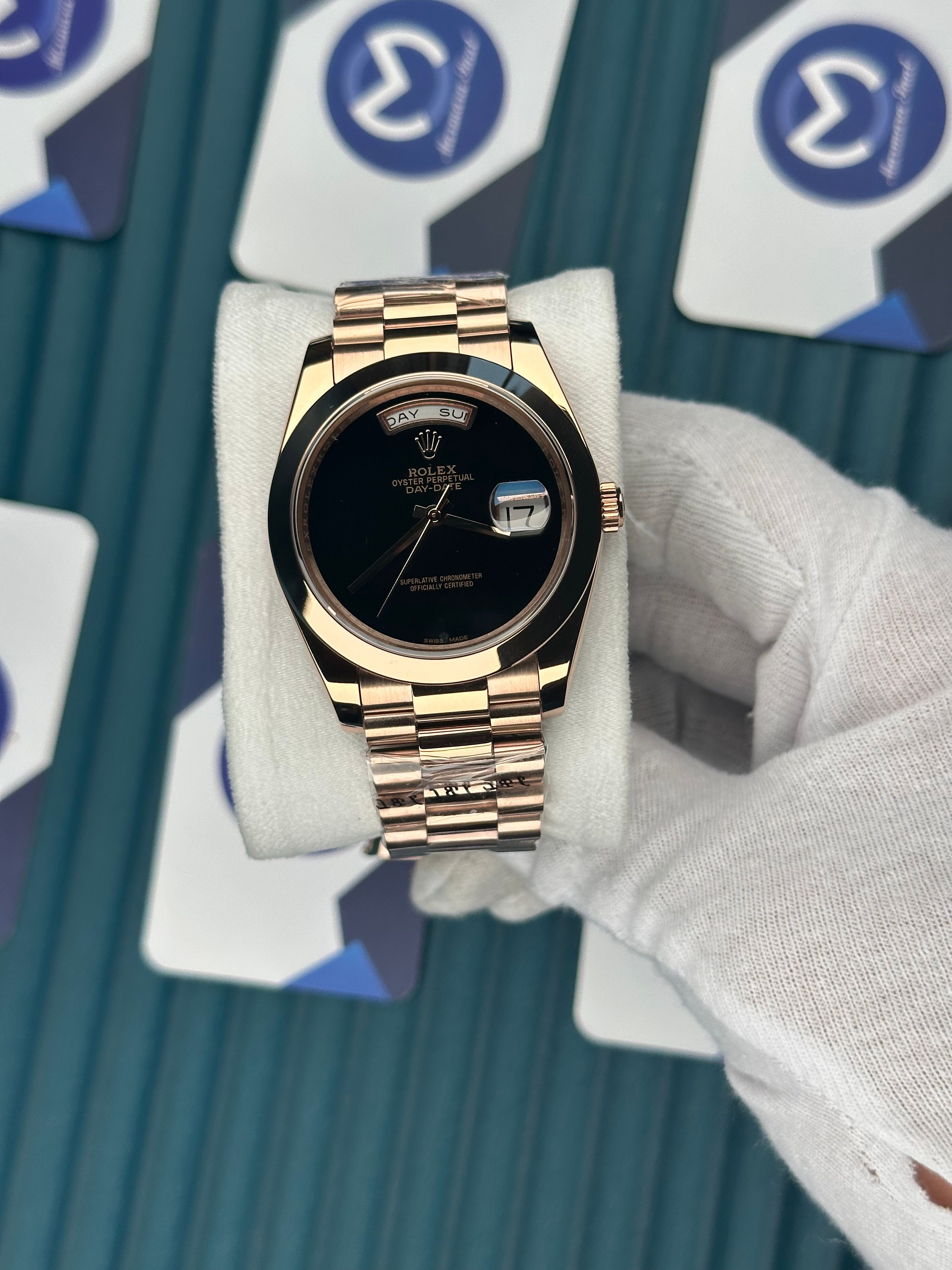 ROLEX DAY-DATE BLACK DIAL NO INDEX OVAL BEZEL ROSE PRESIDENT