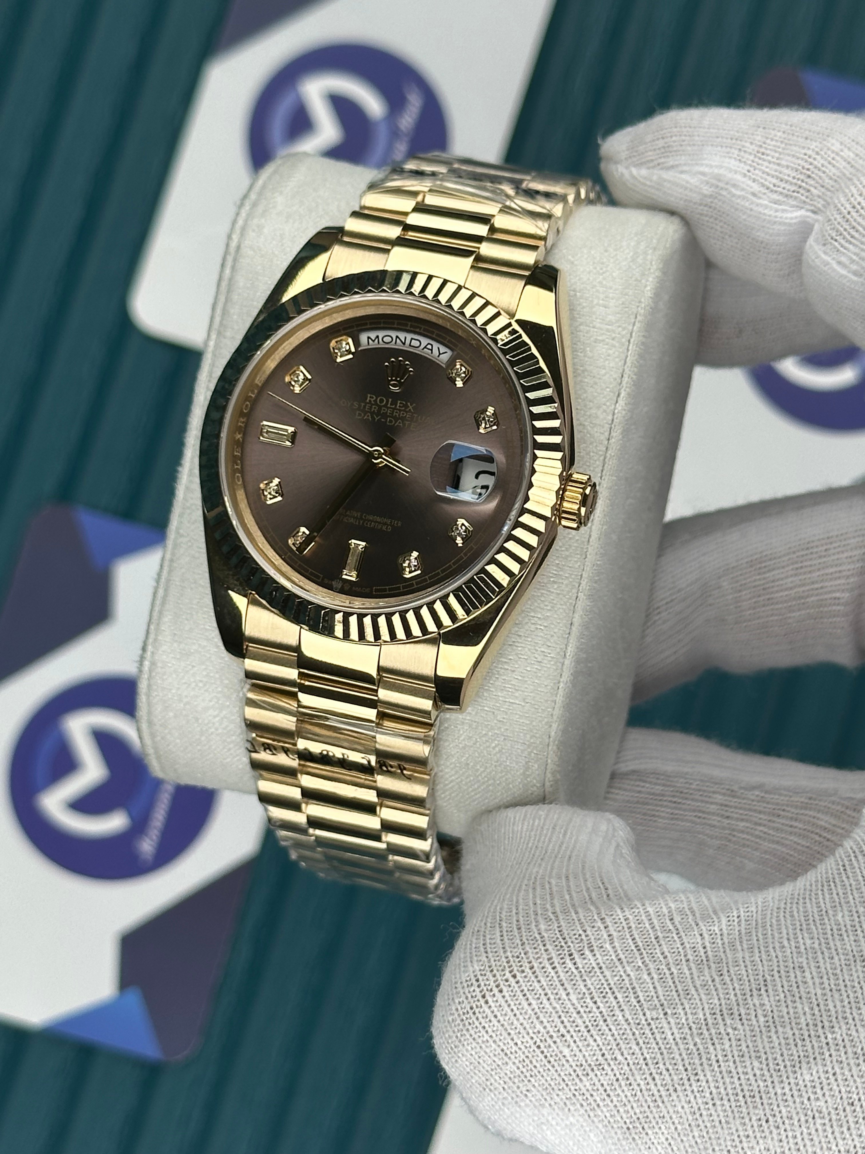 ROLEX DAY-DATE BROWN DIAL DIAMOND INDEX GOLD PRESIDENT