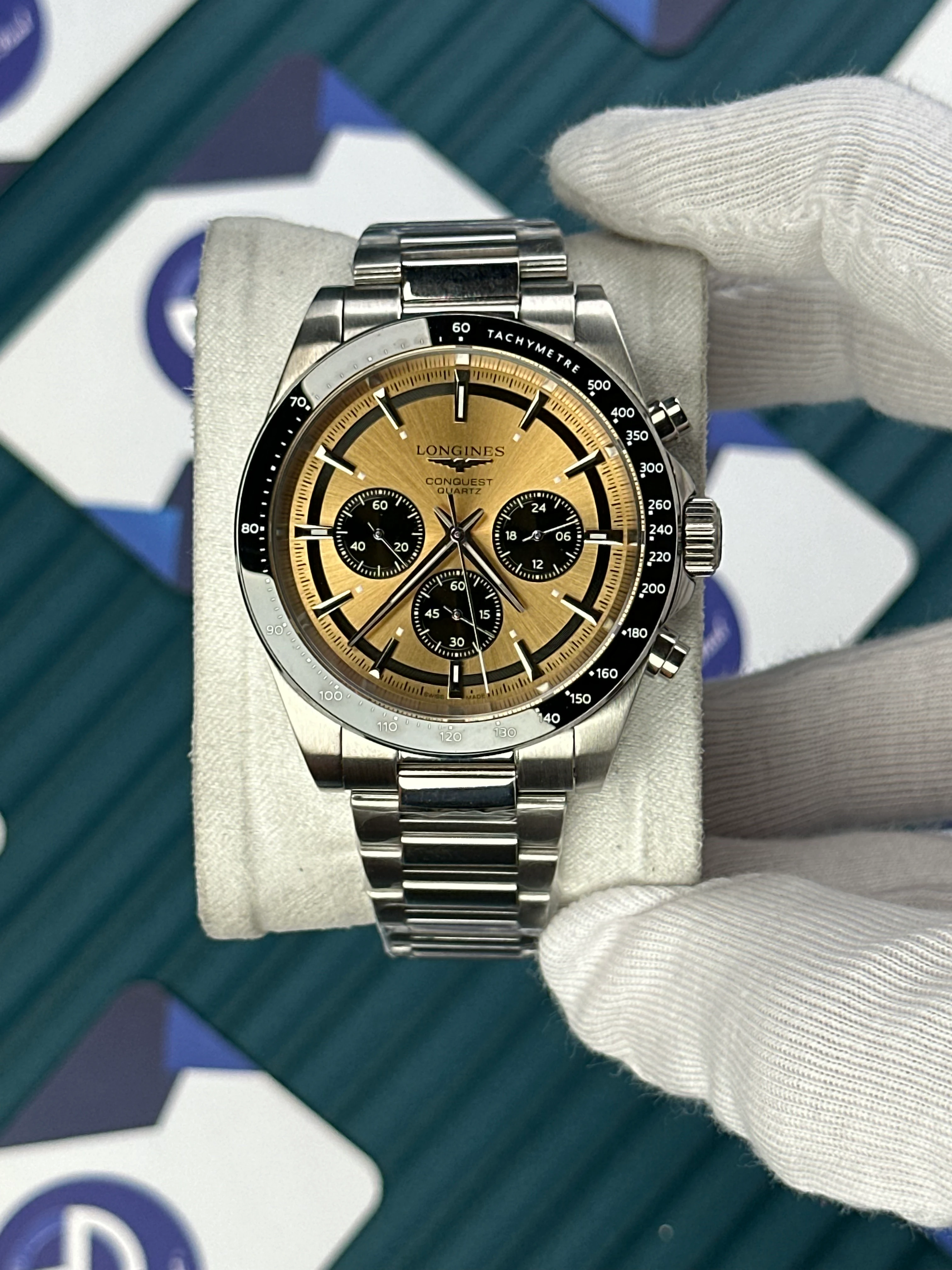 LONGINES CONQUEST CHRONOGRAPH AUTOMATIC GOLDEN REFLECTED SUNLIGHT DIAL SILVER 