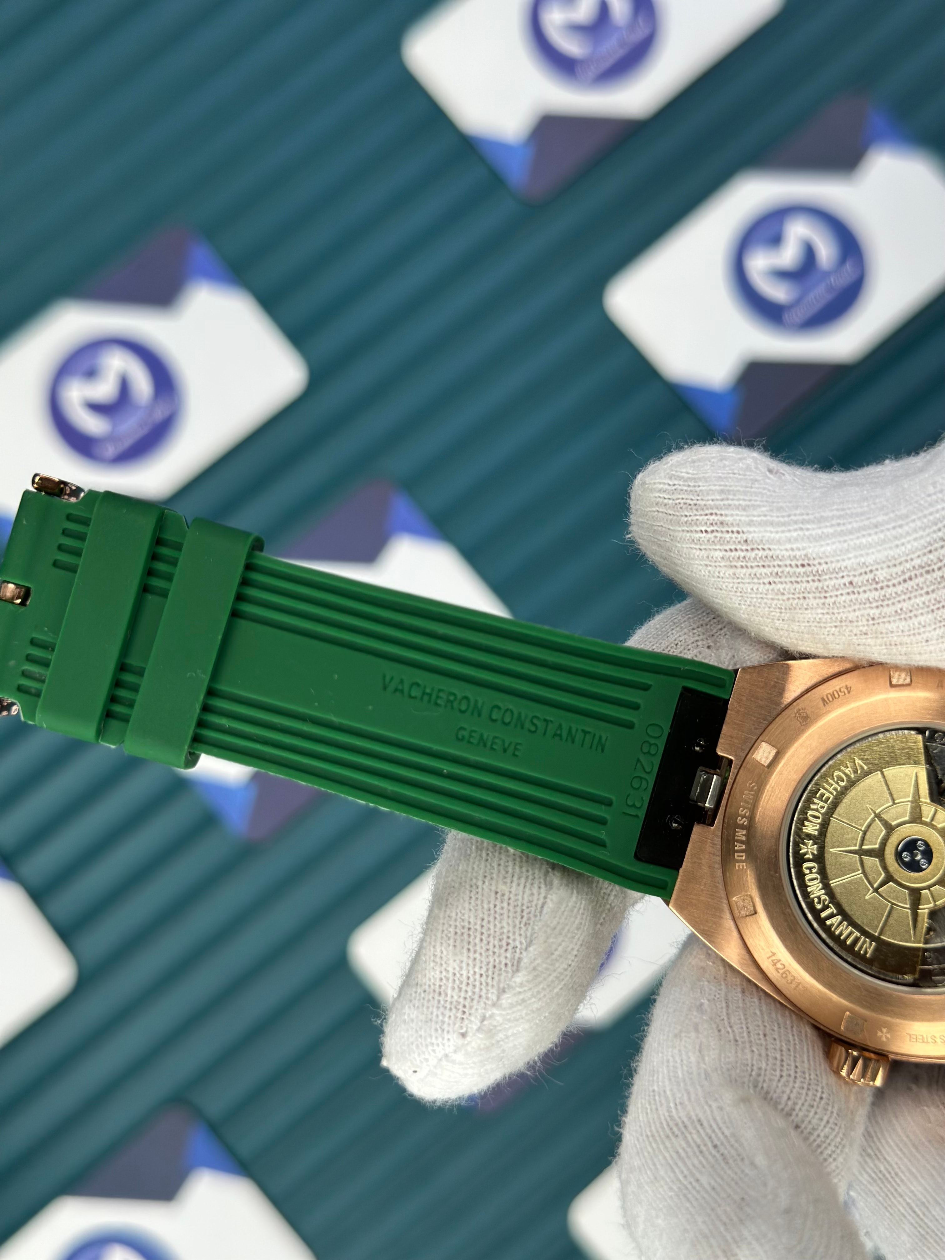 VACHERON CONSTANTIN GREEN DIAL ROSE CASE CHRONOGRAPH OVERSEAS GREEN RUBBER