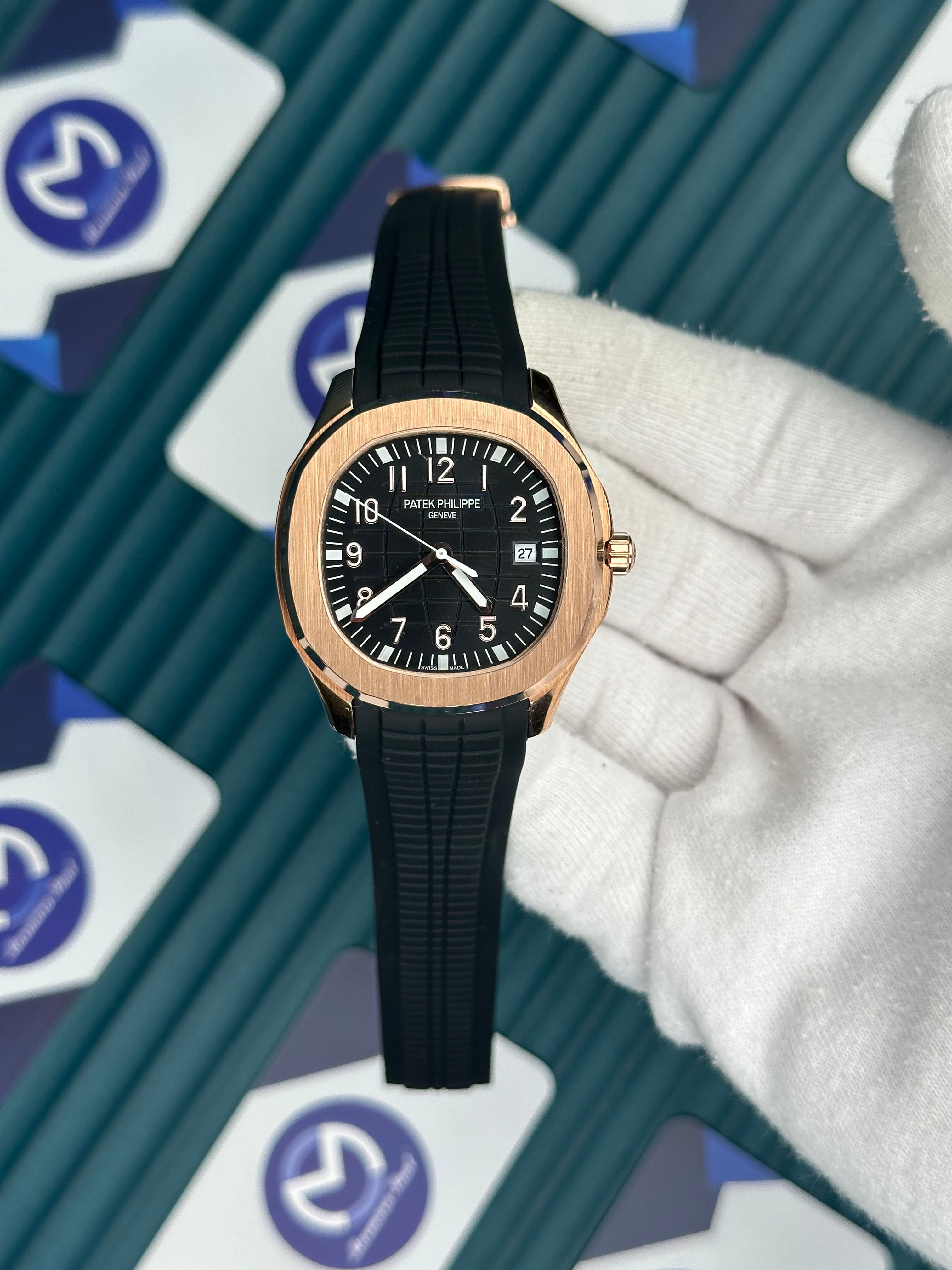 Patek Philippe Aquanaut Siyah Kordon Siyah Kadran Rose Kasa